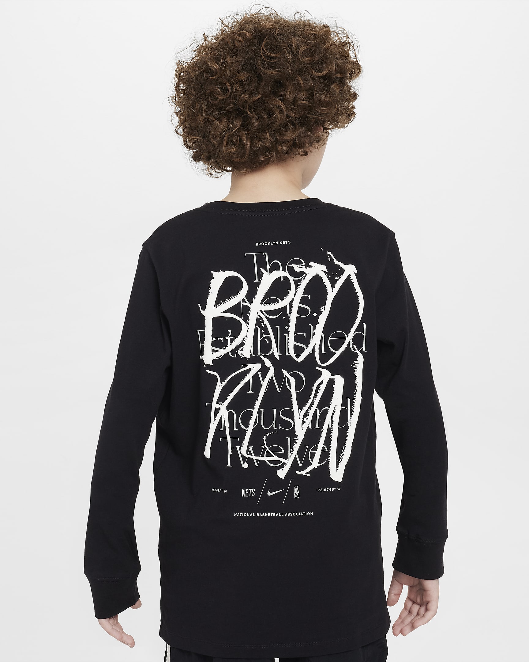 Brooklyn Nets Courtside Max90 Older Kids' (Boys') Nike NBA Long-Sleeve T-Shirt - Black