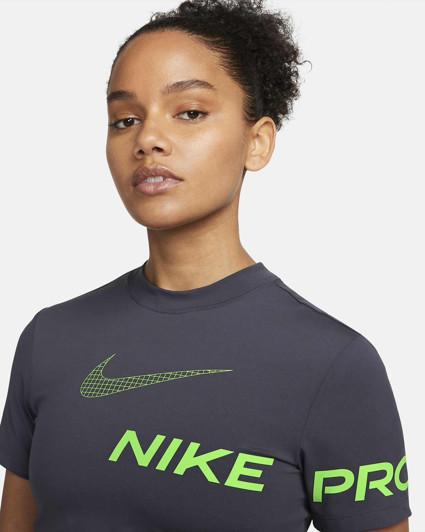 Nike Pro Dri Fit Womens Short Sleeve Cropped Graphic Training Top Nike Sk 3529