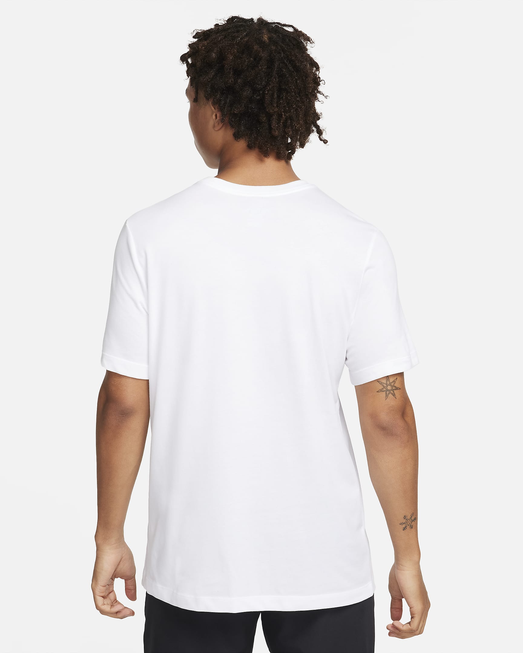 NikeCourt Dri-FIT Men's Tennis T-Shirt. Nike UK