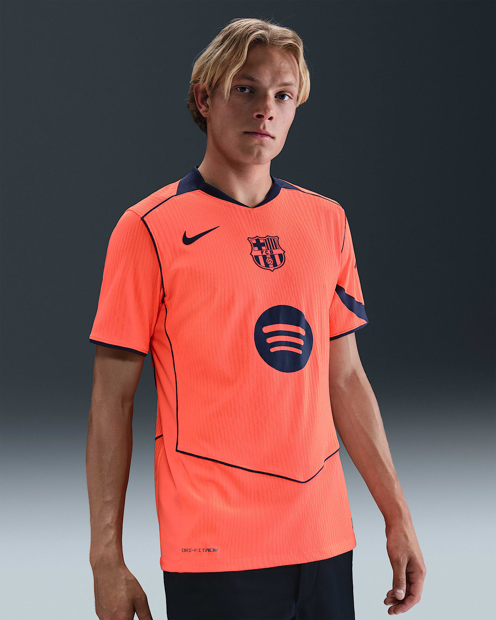 FC バルセロナ 2025/26 マッチ サード メンズ ナイキ Dri-FIT ADV トータル 90 サッカー オーセンティック ユニフォーム - ブライトマンゴー/ミッドナイトネイビー/ミッドナイトネイビー