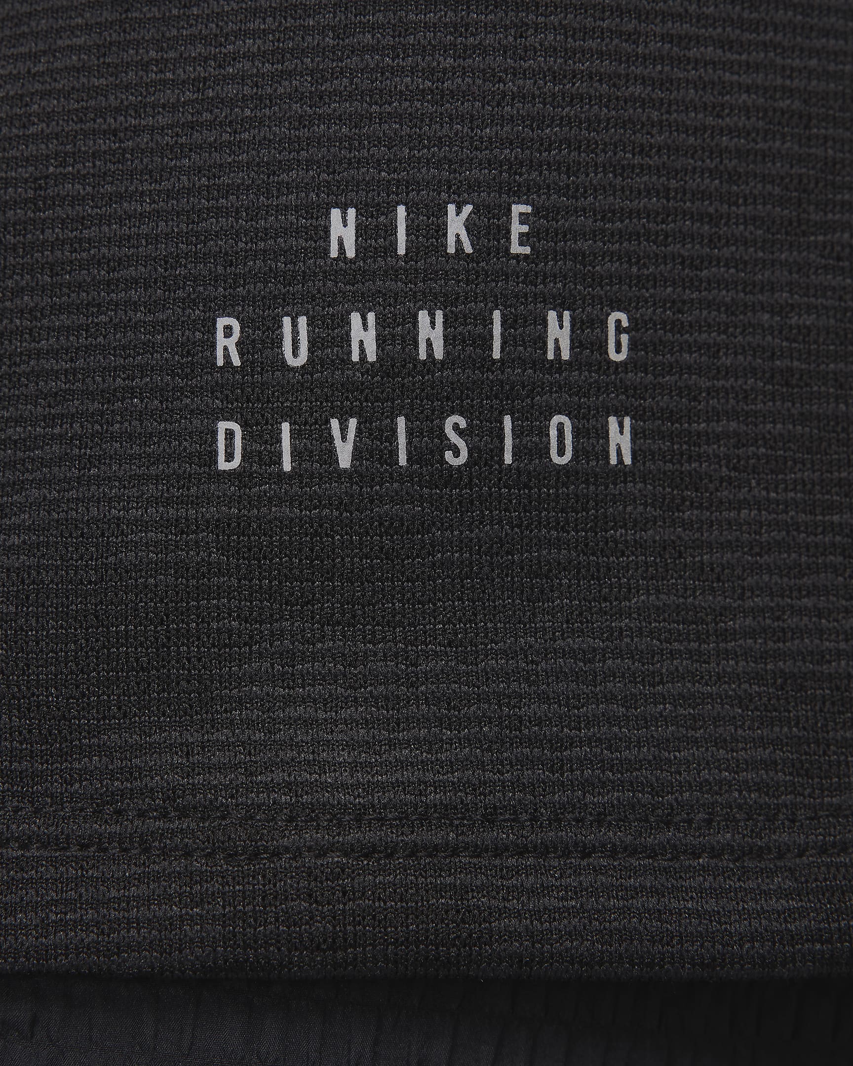 Nike Running Division Dri-FIT ADV Kısa Kollu Erkek Koşu Üstü - Siyah