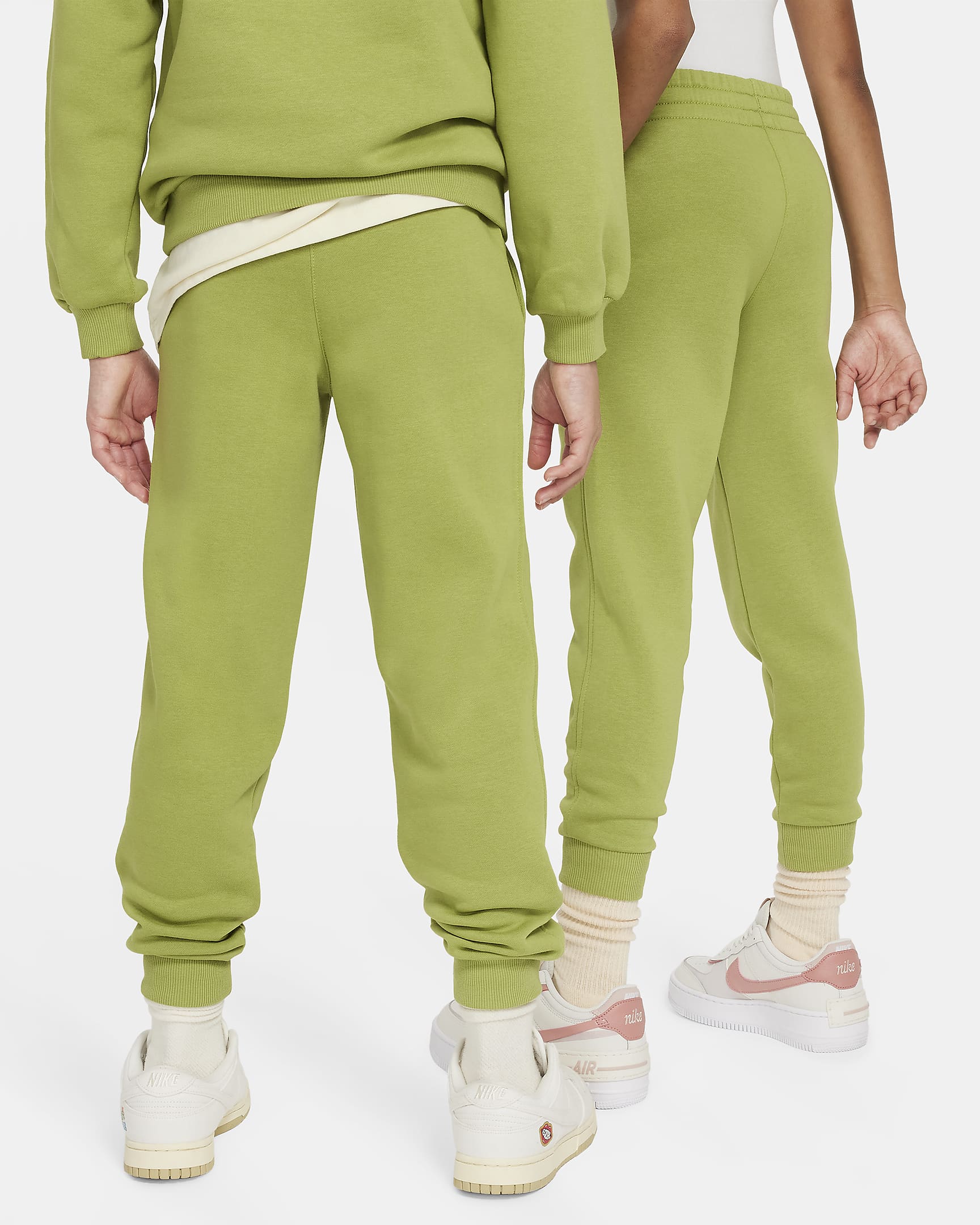 Nike Sportswear Club Fleece Older Kids' Joggers - Pear/White