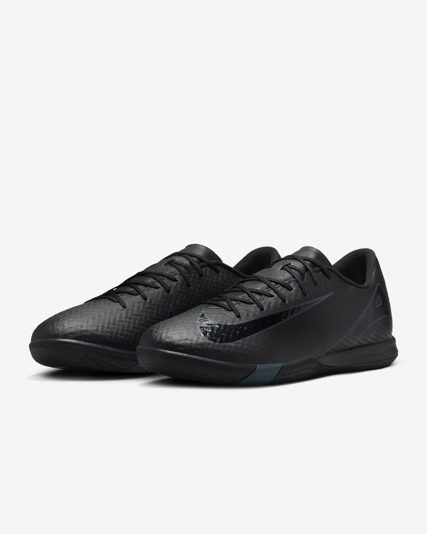 Nike Mercurial Vapor 16 Academy IC Low-Top Soccer Shoes - Black/Deep Jungle/Black