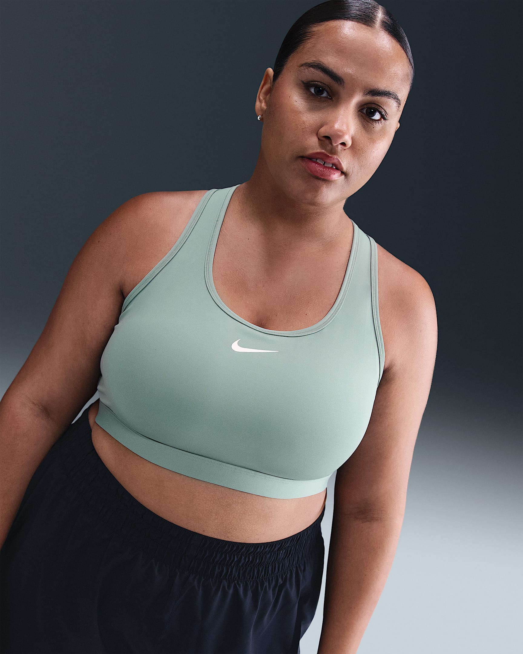 Nike Swoosh Medium Support Women's Padded Sports Bra (Plus Size) - Cannon/White