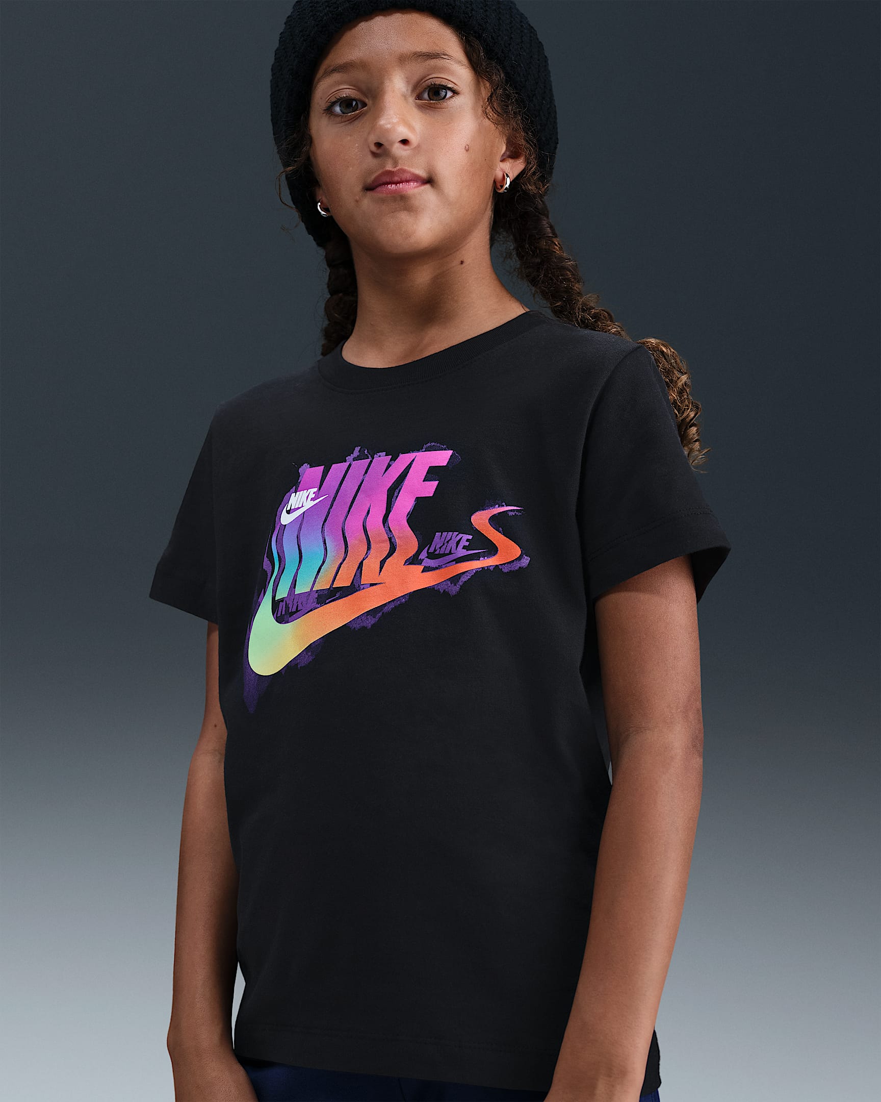 Nike Sportswear Older Kids' T-Shirt - Black