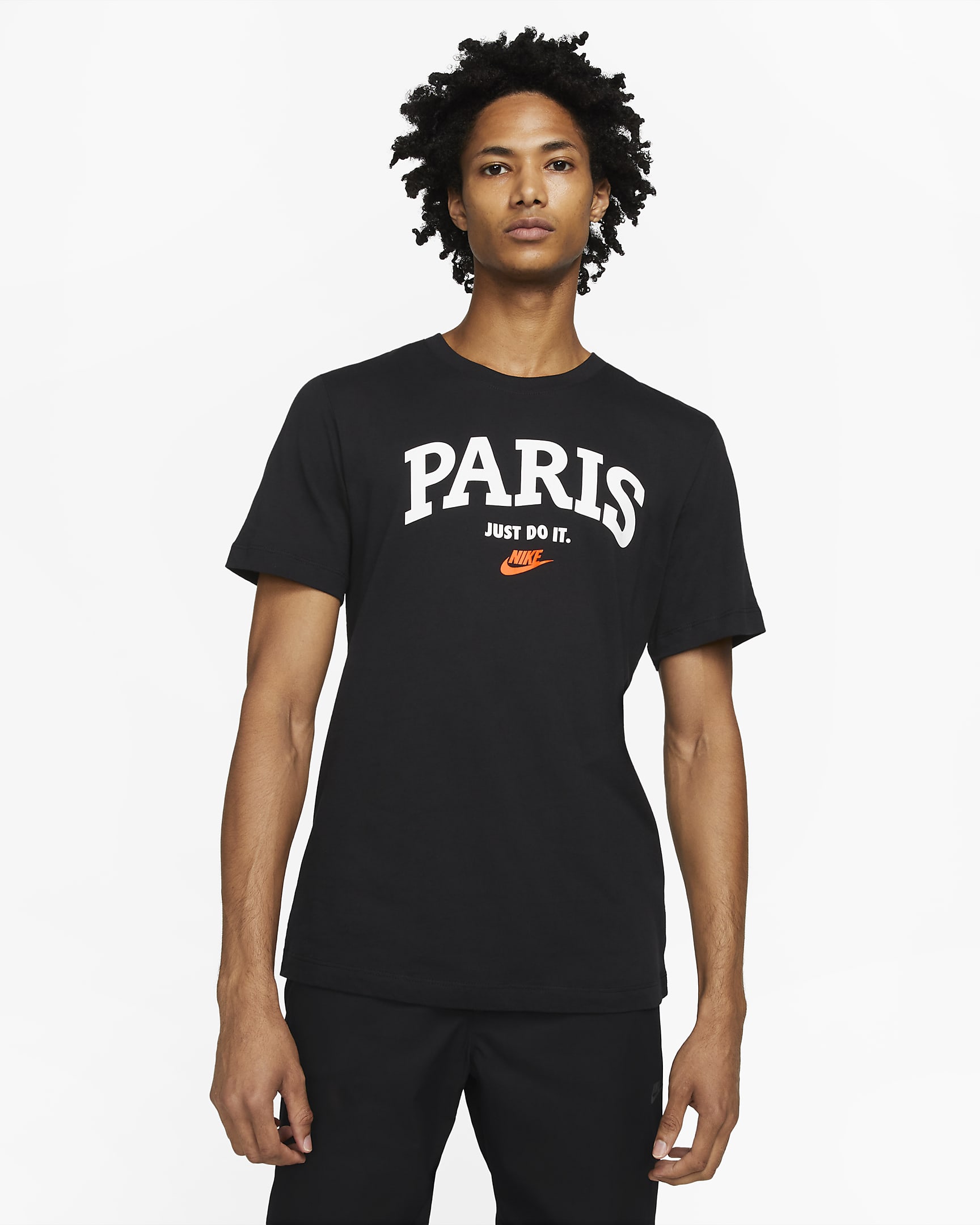 Nike Sportswear Men's Graphic T-Shirt. Nike IL