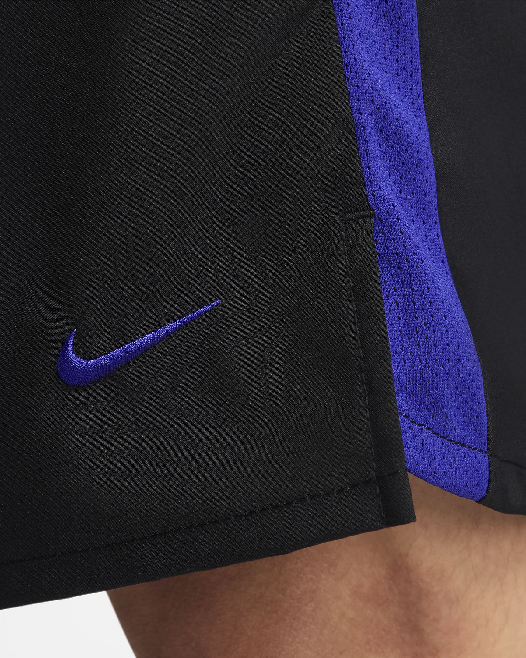 Nike Challenger Men's Dri-FIT 9" Unlined Running Shorts - Black/Concord/Concord