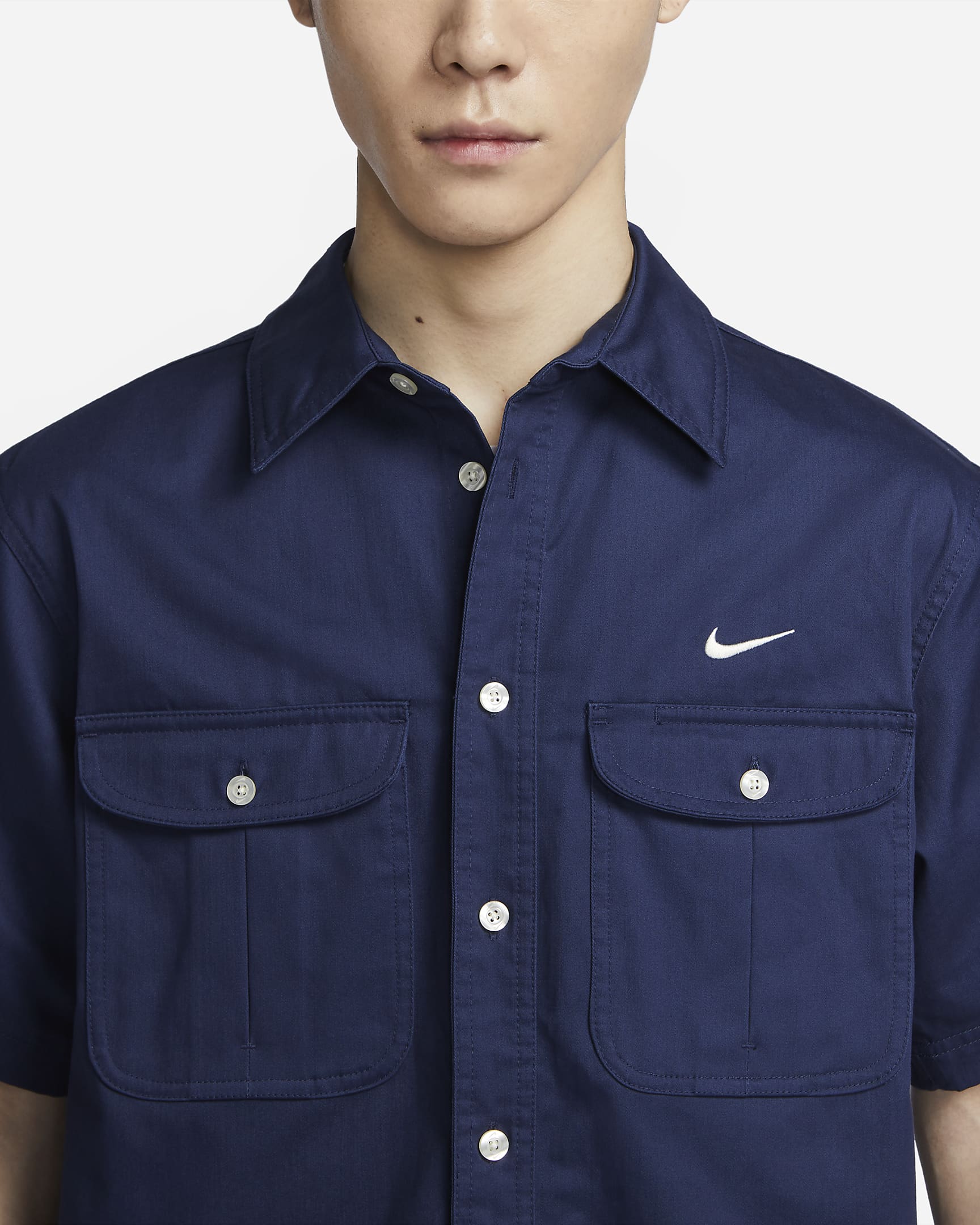Nike SB Shortsleeve Woven Skate Button Down. Nike PH