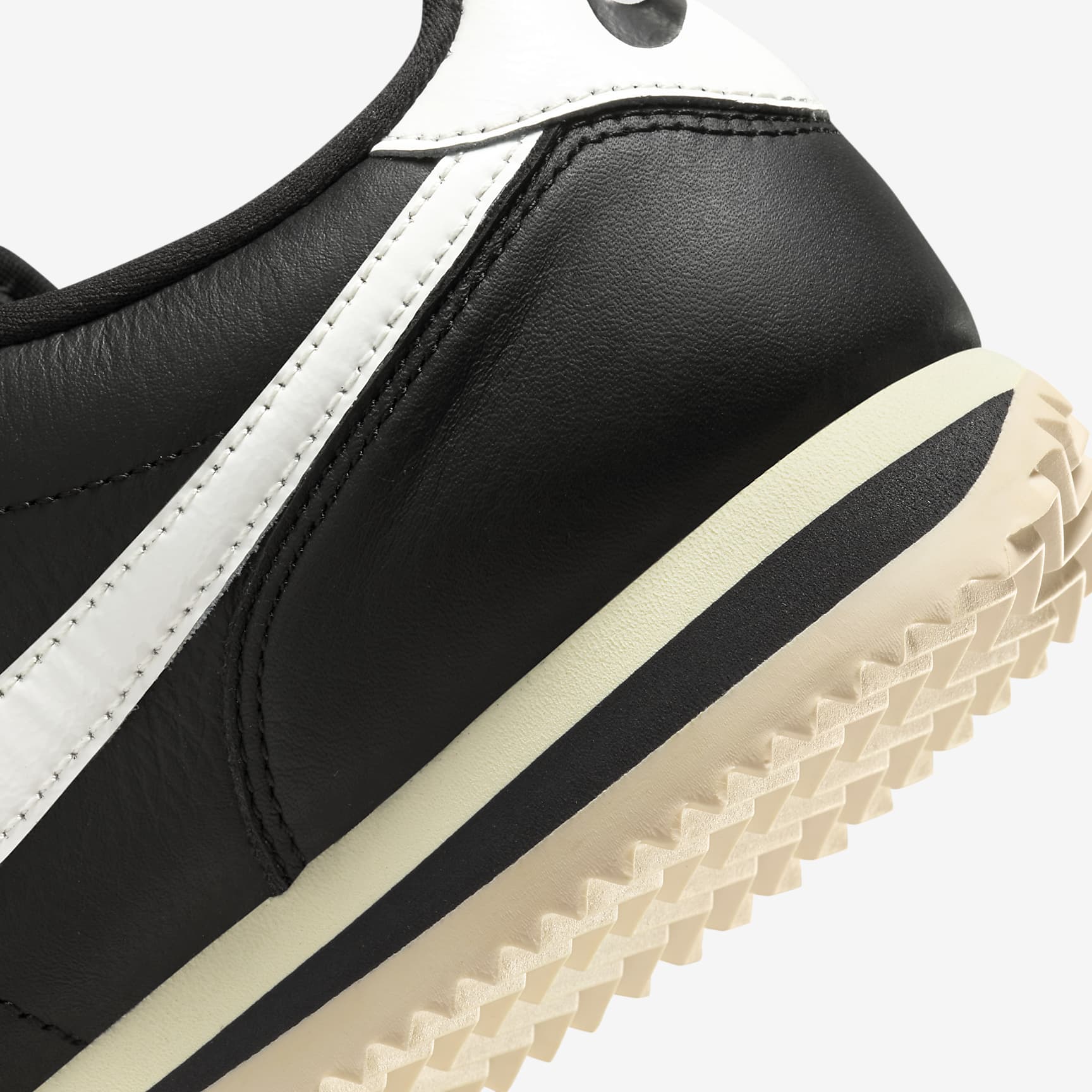 Nike Cortez 23 Premium Leather PickSneak