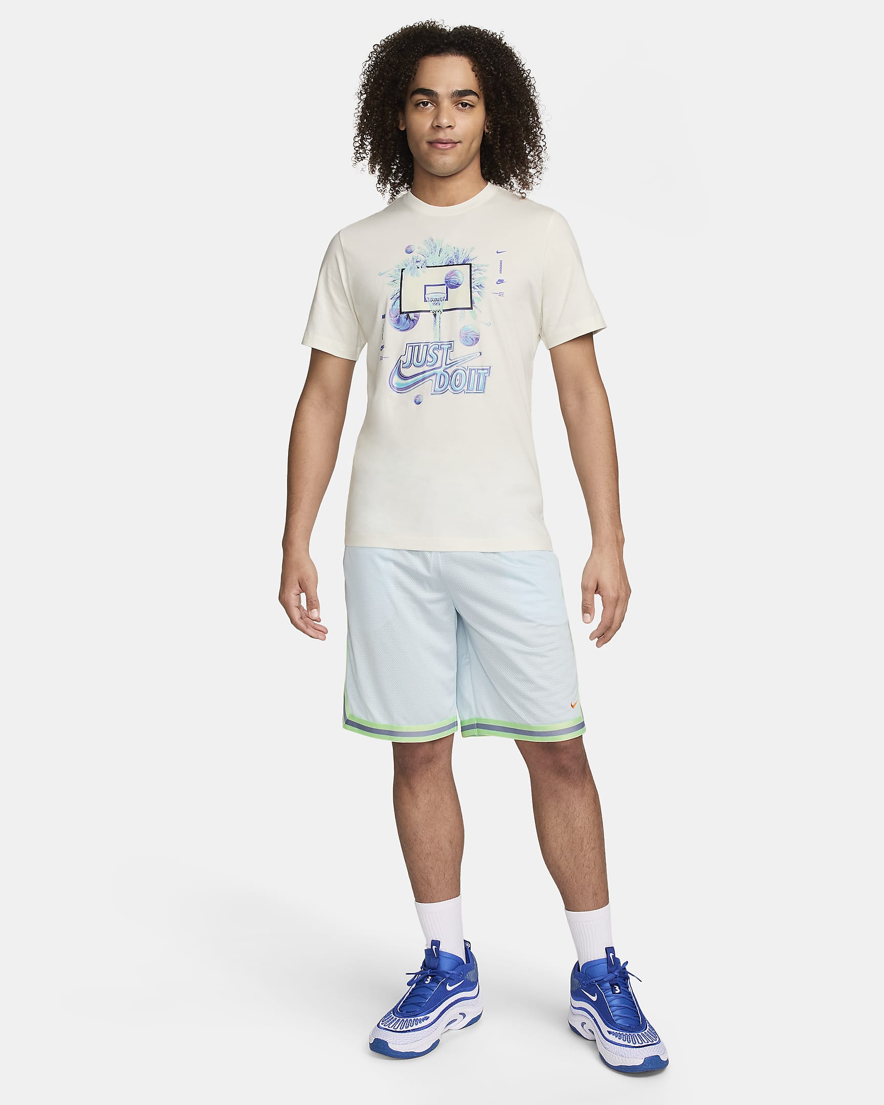 Nike Men's Basketball T-Shirt. Nike ZA