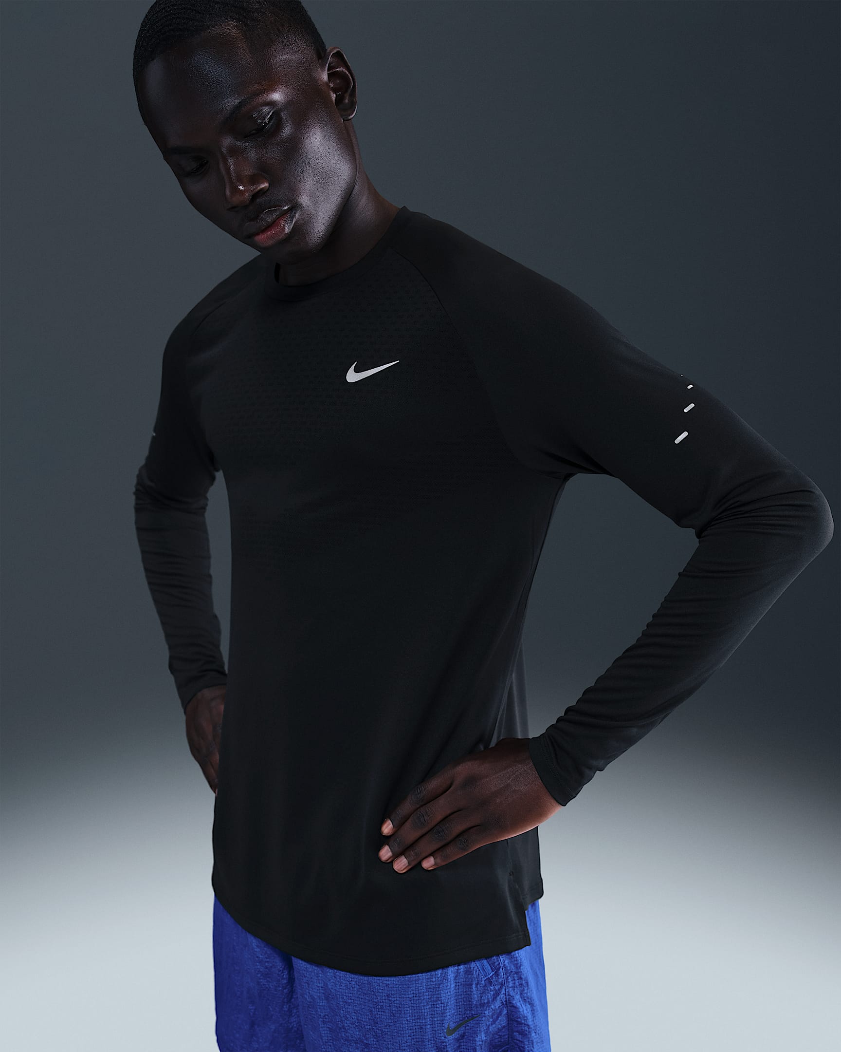 Nike Stride Men's Dri-FIT ADV Long-Sleeve Running Top - Black