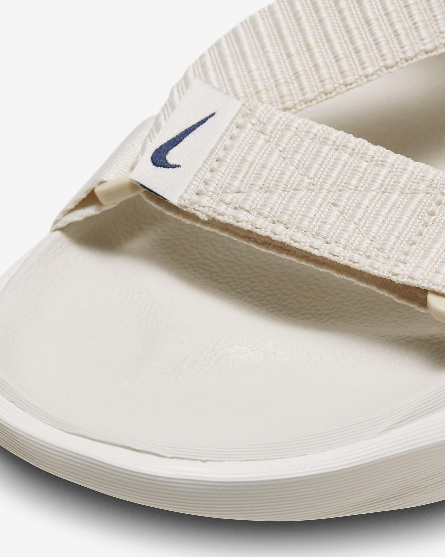 nike flats womens