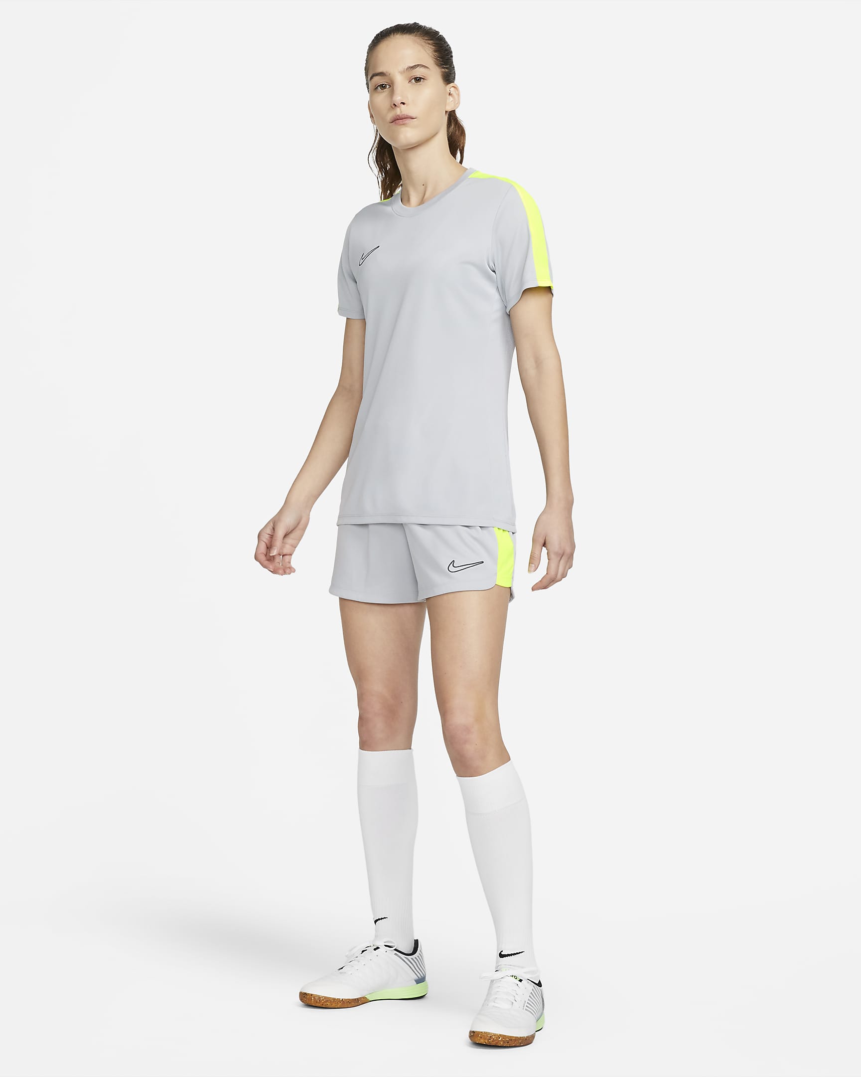 Nike DriFIT Academy Women's ShortSleeve Football Top. Nike UK