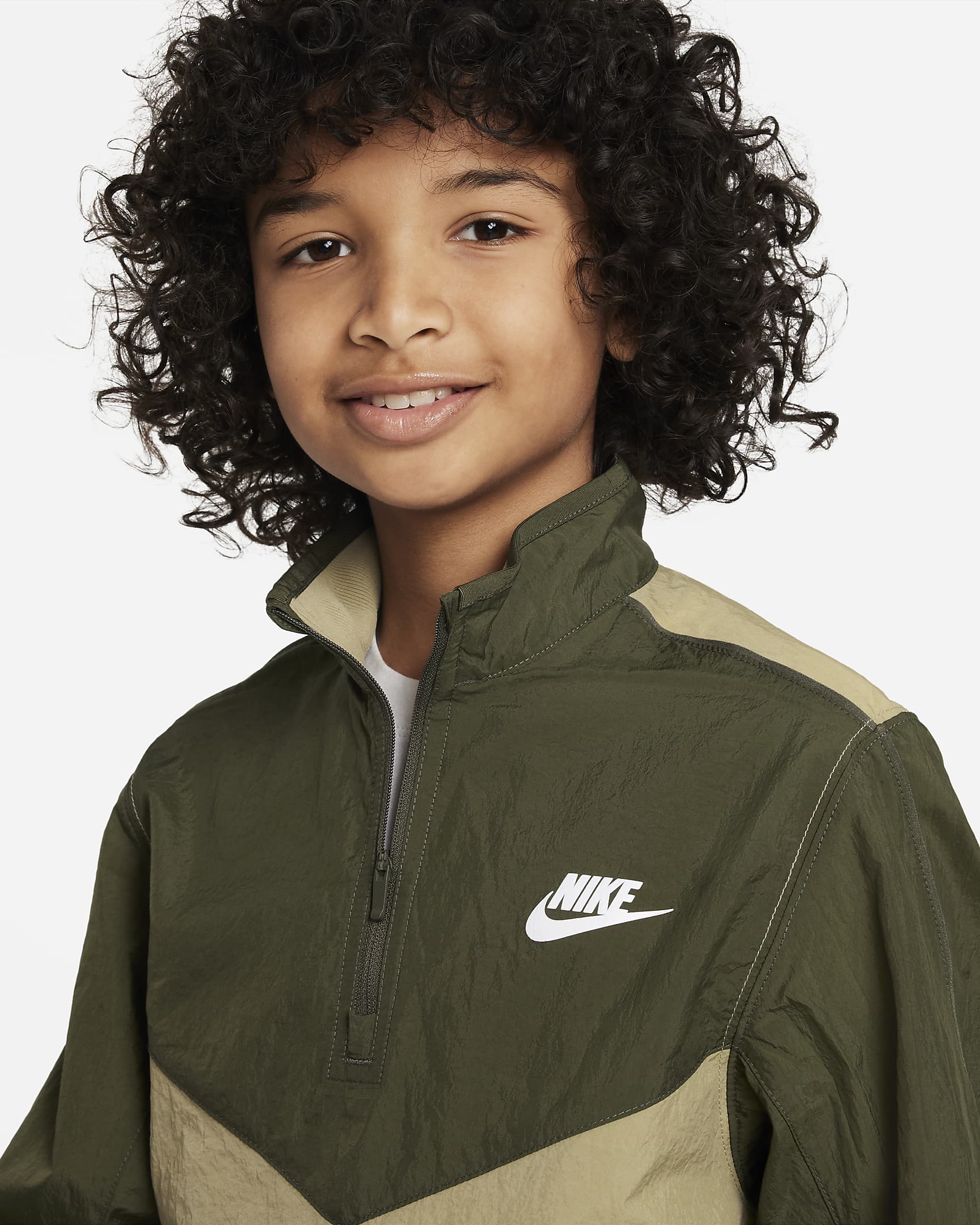 Tepláková souprava Nike Sportswear pro větší děti - Cargo Khaki/Neutral Olive/Bílá