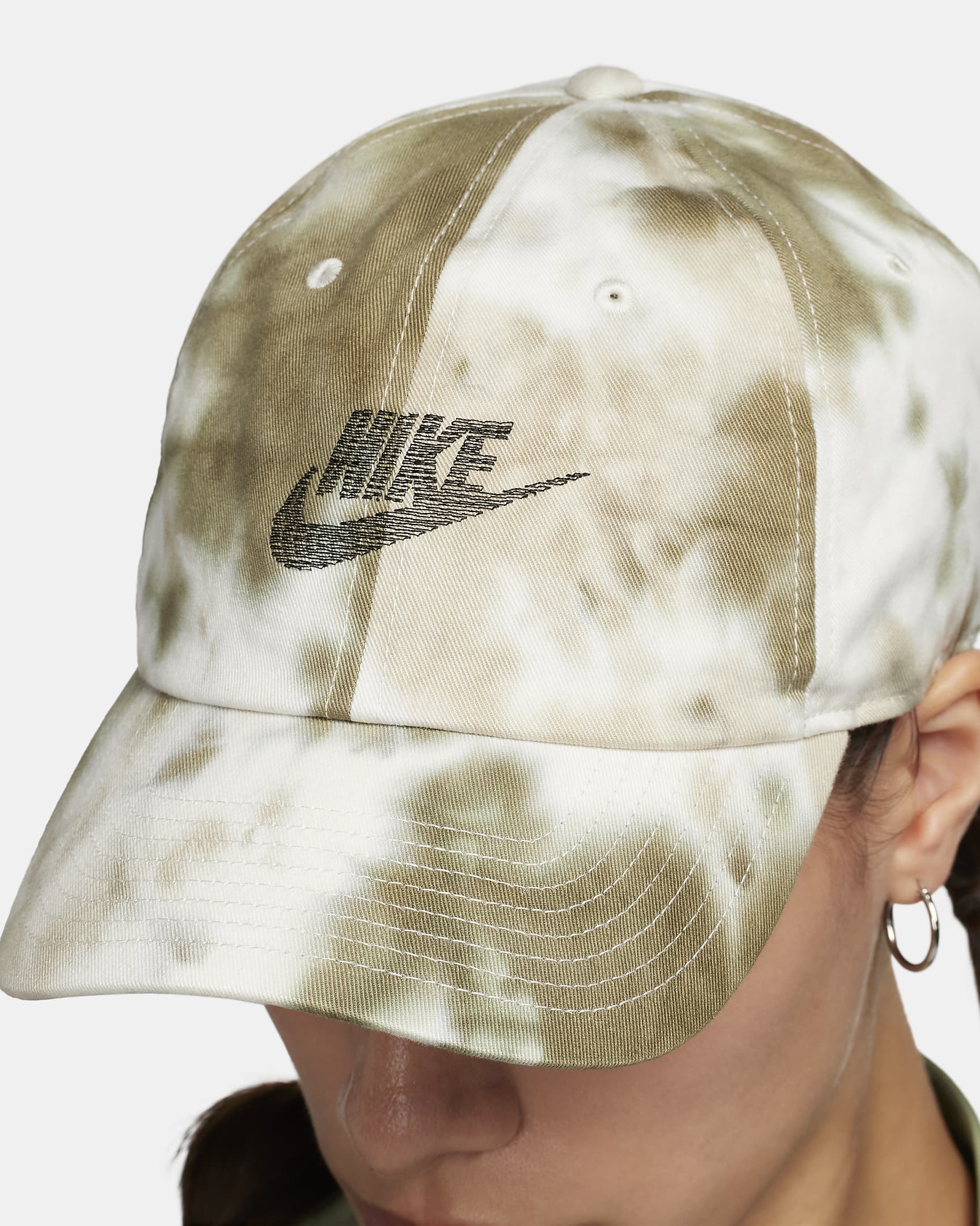 Nike Club Unstructured Cap - Cargo Khaki/Sail/Neutral Olive/Black