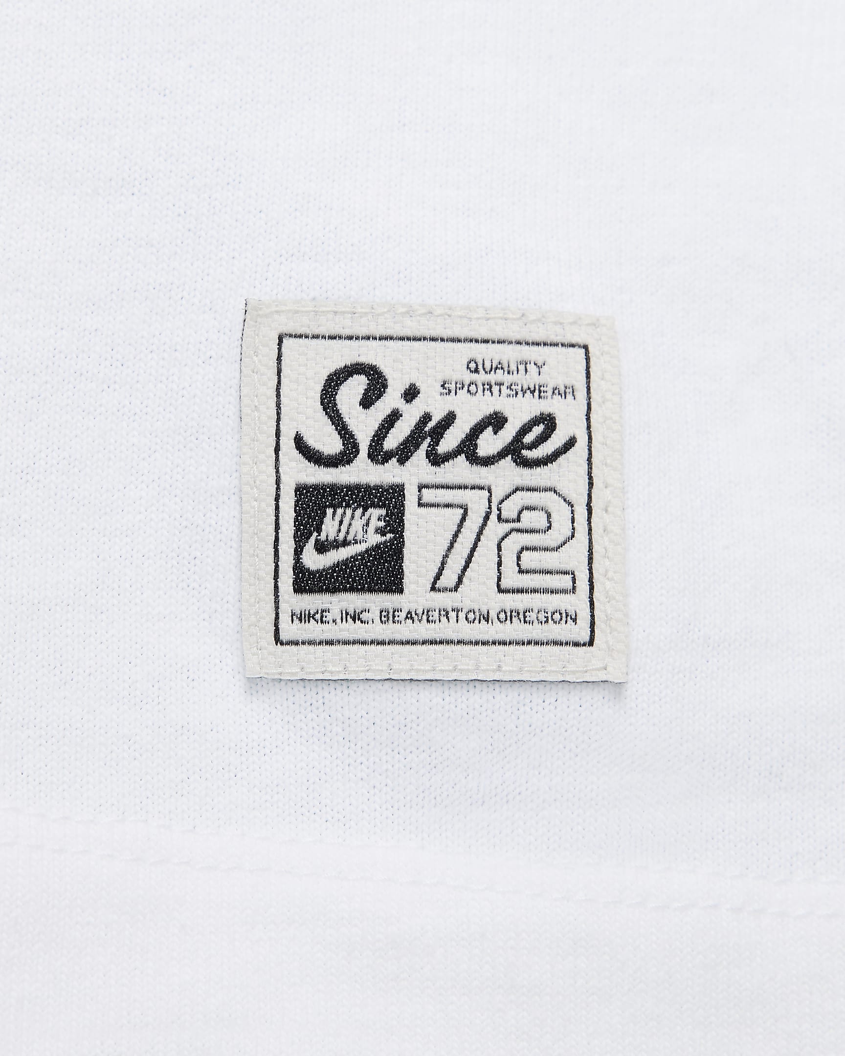 Nike Sportswear Women's Oversized T-Shirt - White/Neutral Olive