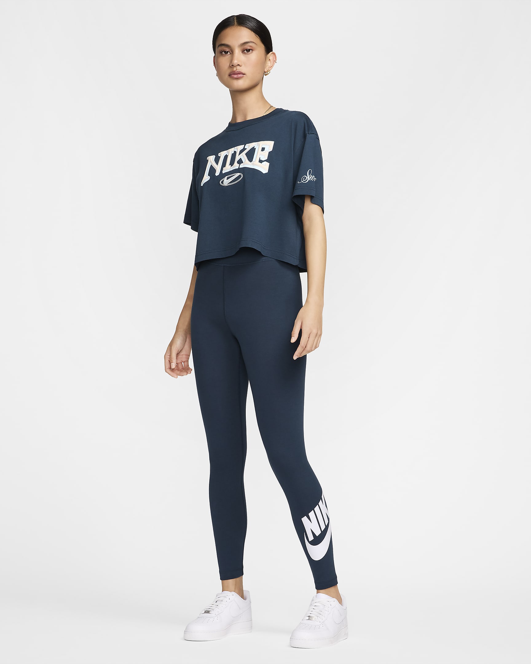 Leggings de cintura alta con gráficos para mujer Nike Sportswear Classics - Azul marino militar/Blanco