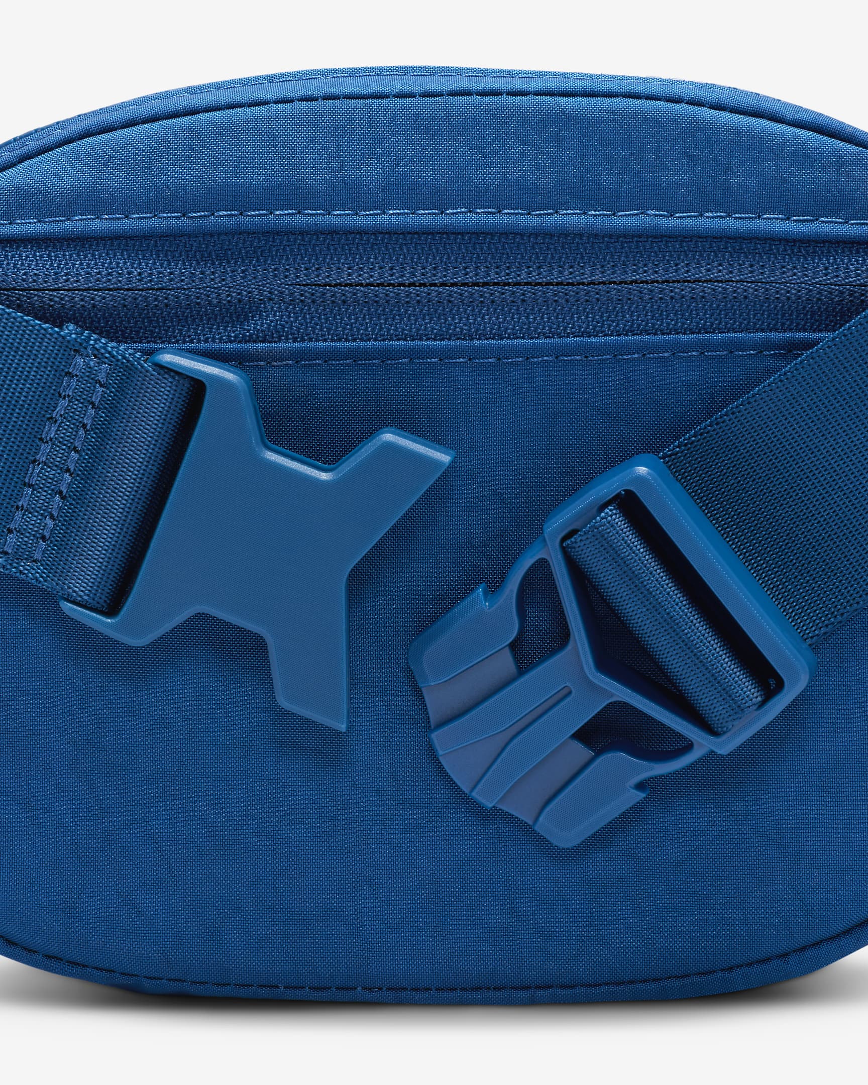 Nike Aura Cross-Body Bag (2L) - Court Blue/Court Blue/Matte Silver