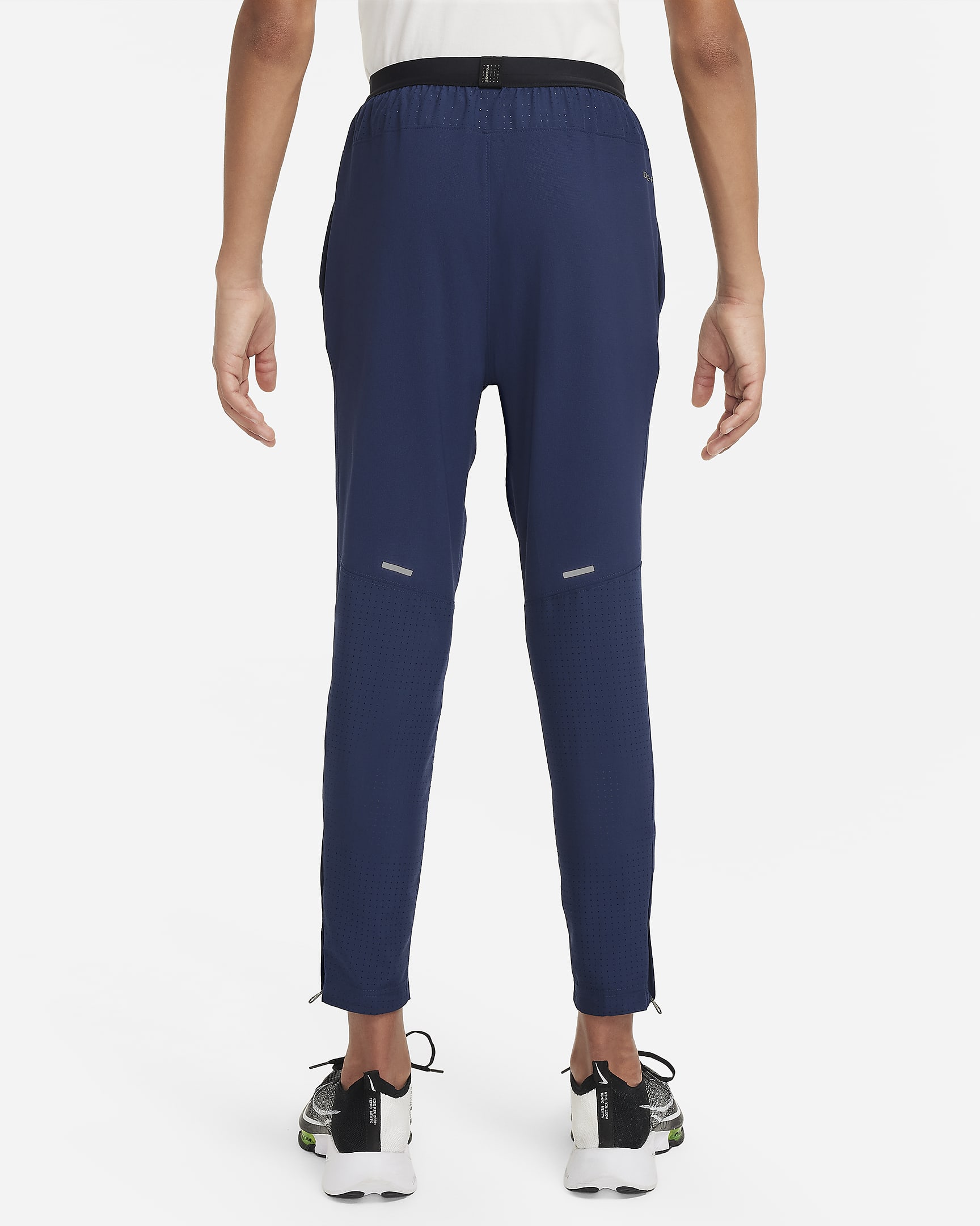 Nike Multi Tech EasyOn Dri-FIT Genç Çocuk (Erkek) Antrenman Eşofman Altı - Midnight Navy/Siyah