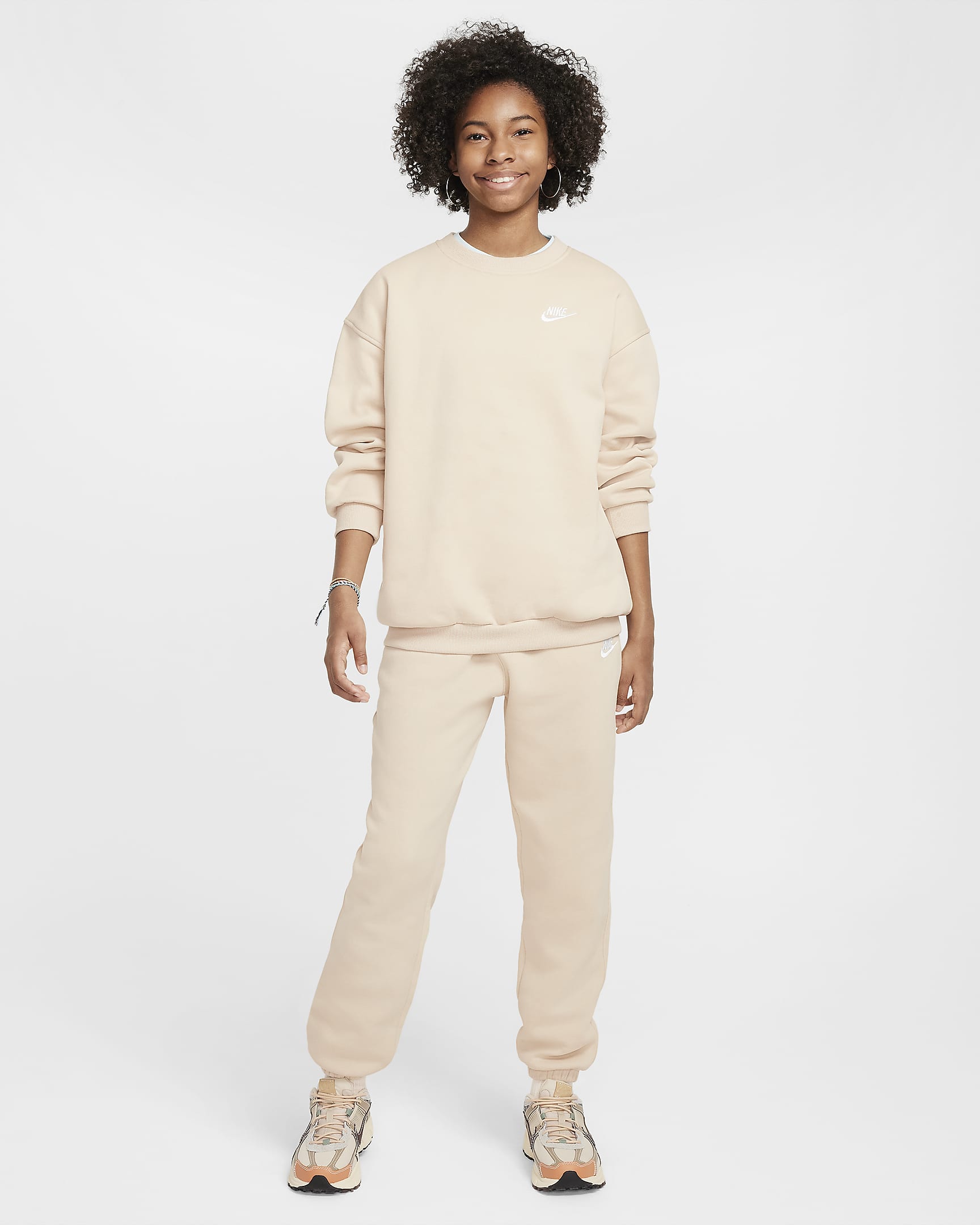 Nike Sportswear Club Fleece Big Kids' Oversized Sweatshirt - Sanddrift/White