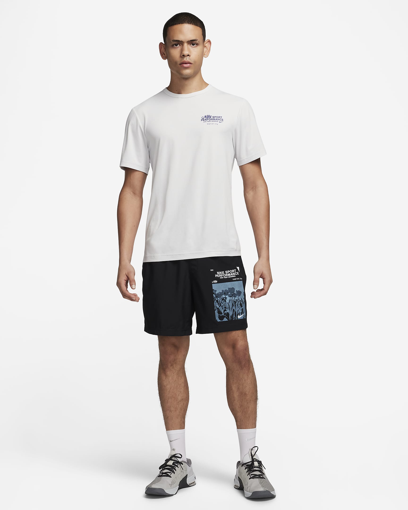 Nike Hyverse Men's Dri-FIT UV Short-Sleeve Versatile Top. Nike.com