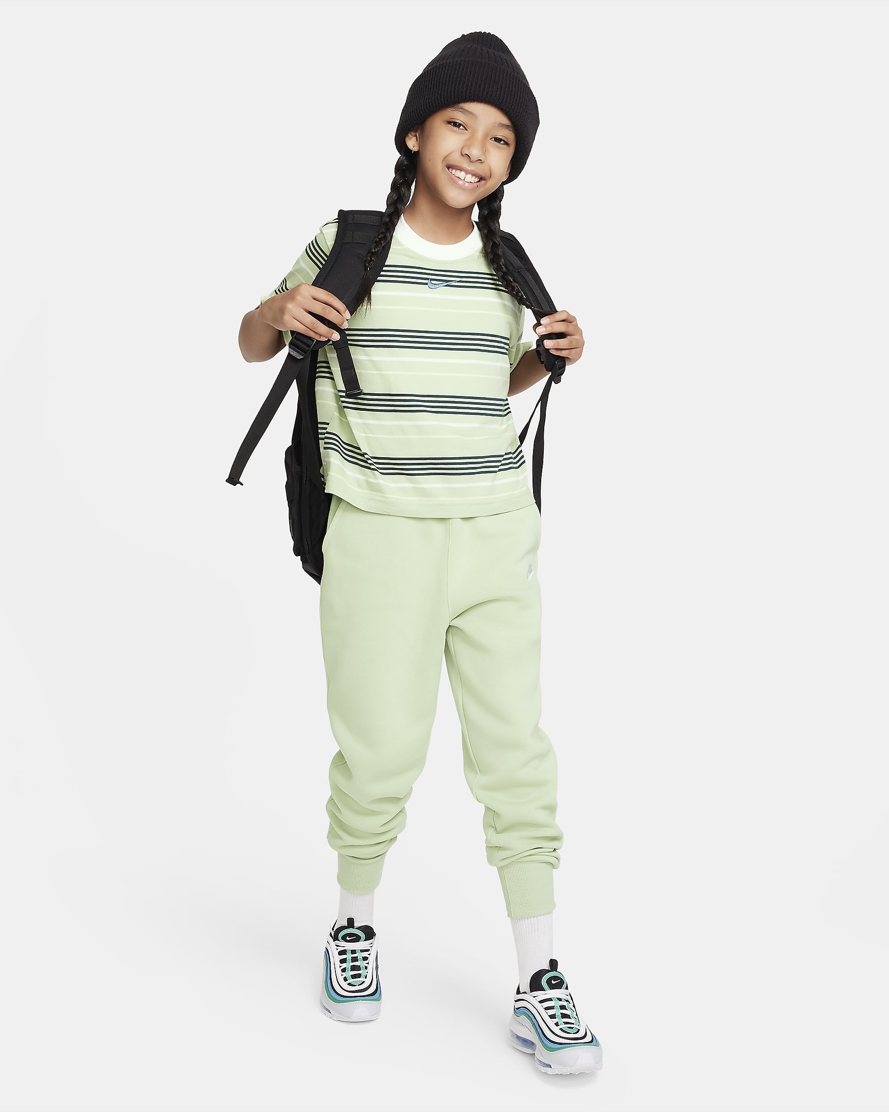 Nike Sportswear Essentials+ Big Kids' (Girls') Boxy T-Shirt. Nike.com