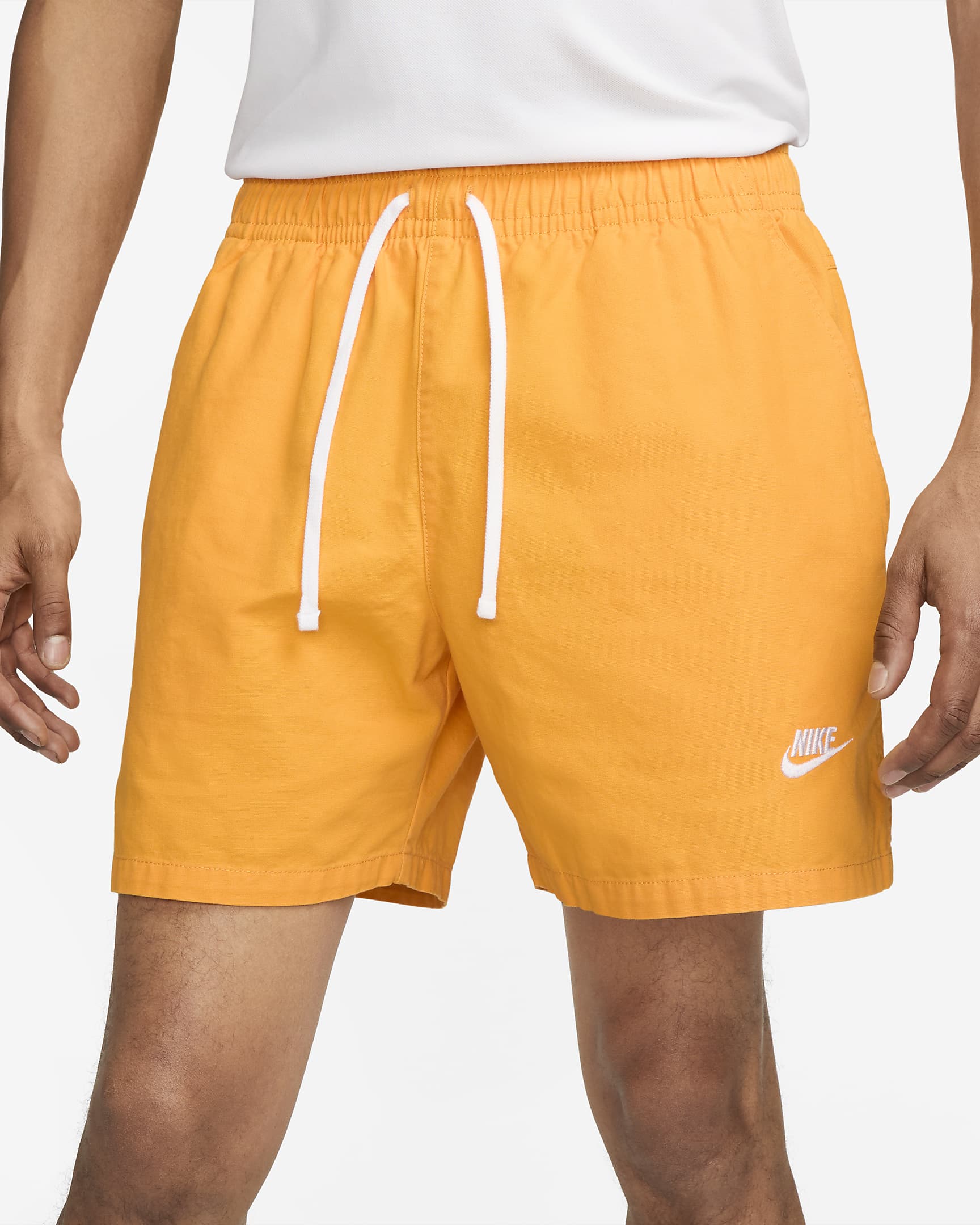 Nike Club Men's Woven Washed Flow Shorts. Nike BG