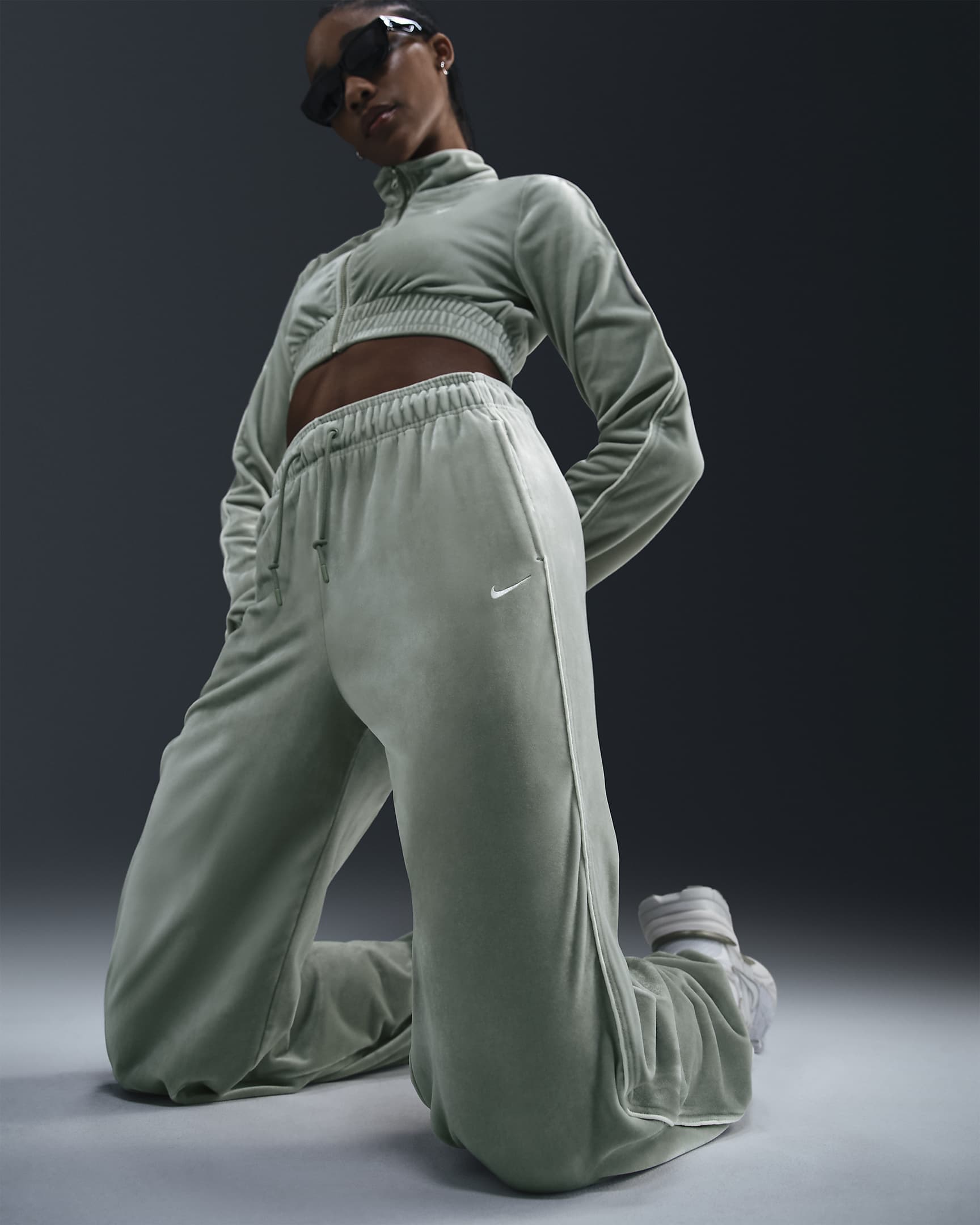 Nike Sportswear Collection Women's Mid-Rise Velour Joggers - Jade Horizon/Sail/Sail