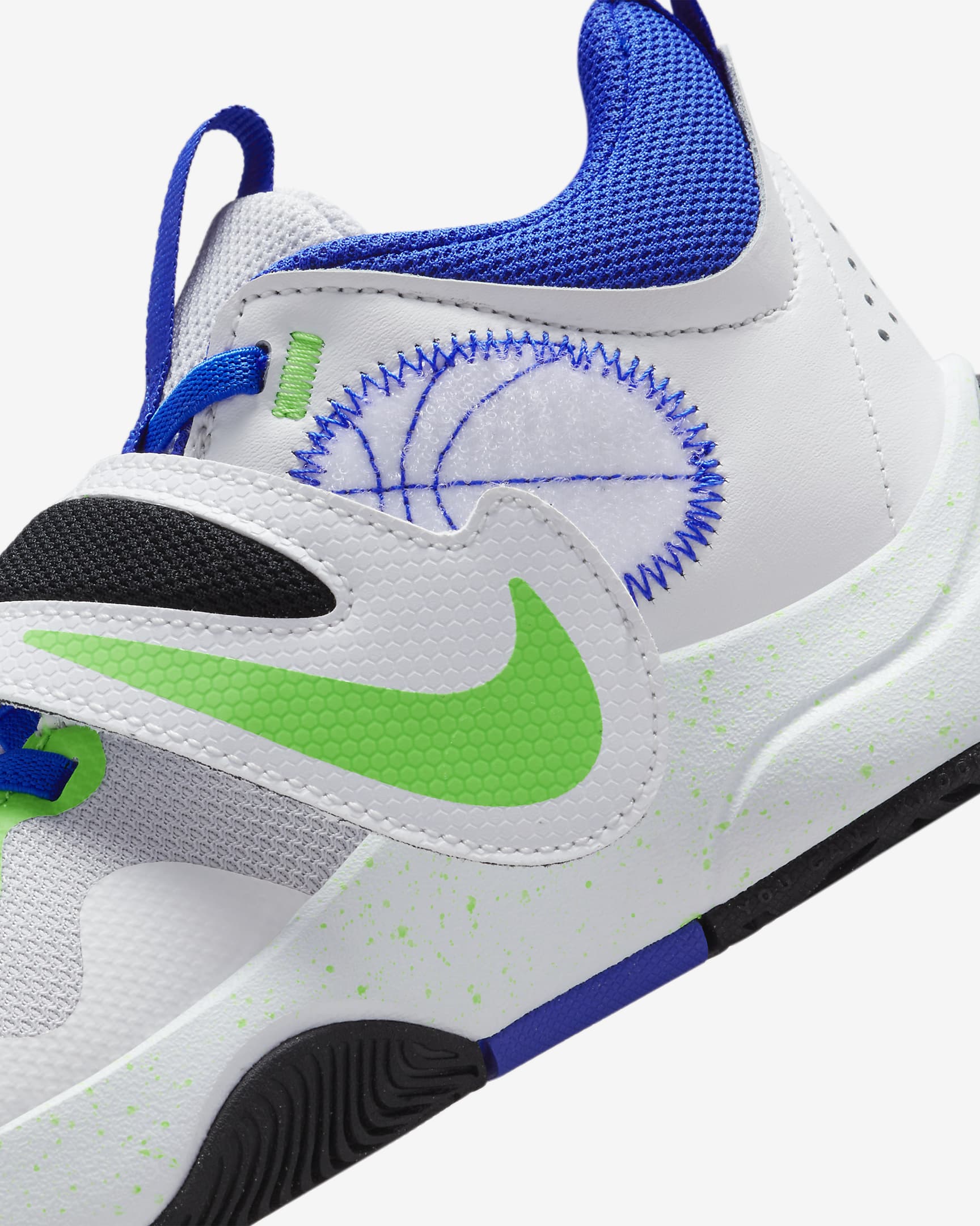 nike youth basketball shoes