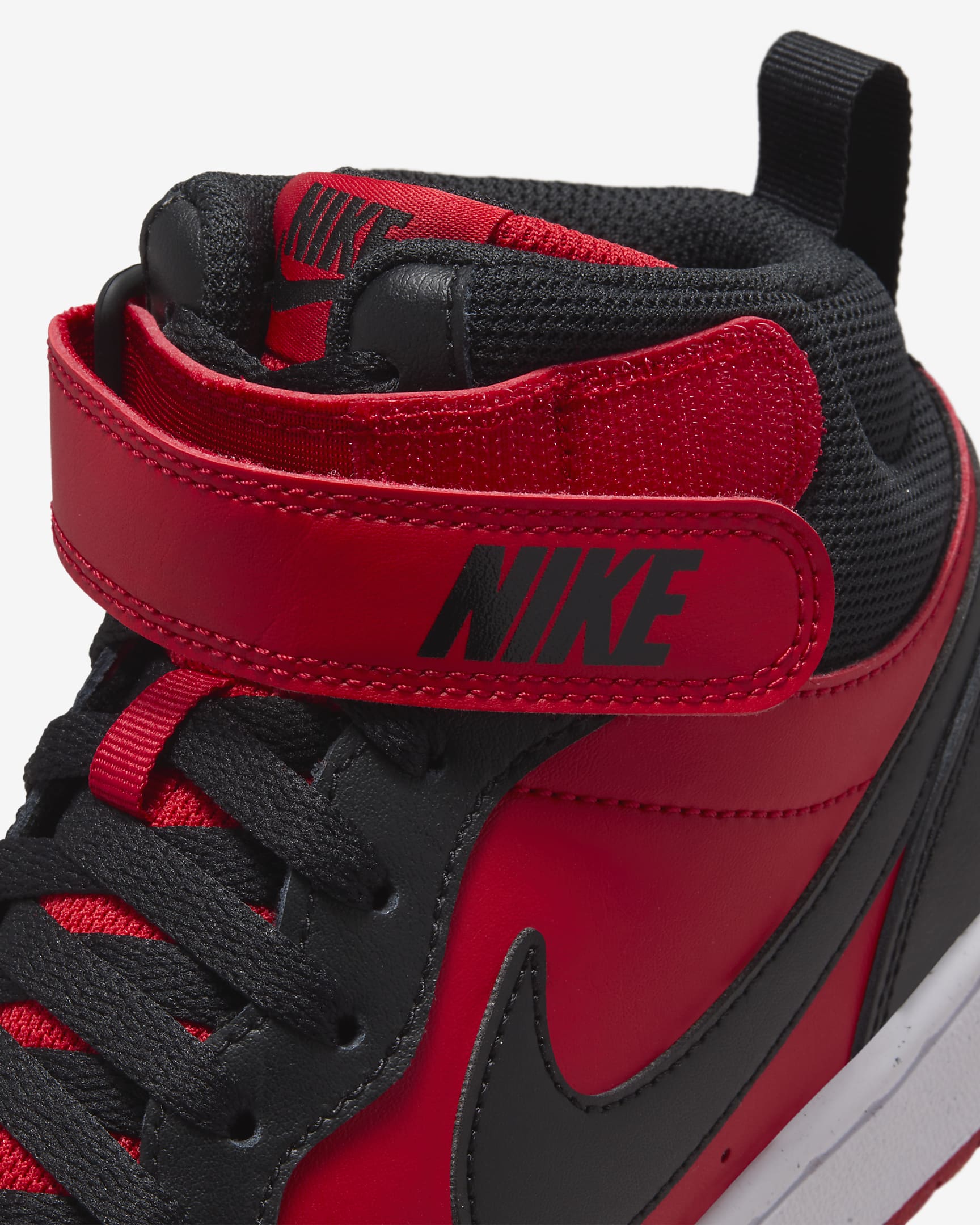 Chaussure Nike Court Borough Mid 2 pour ado - University Red/Blanc/Noir