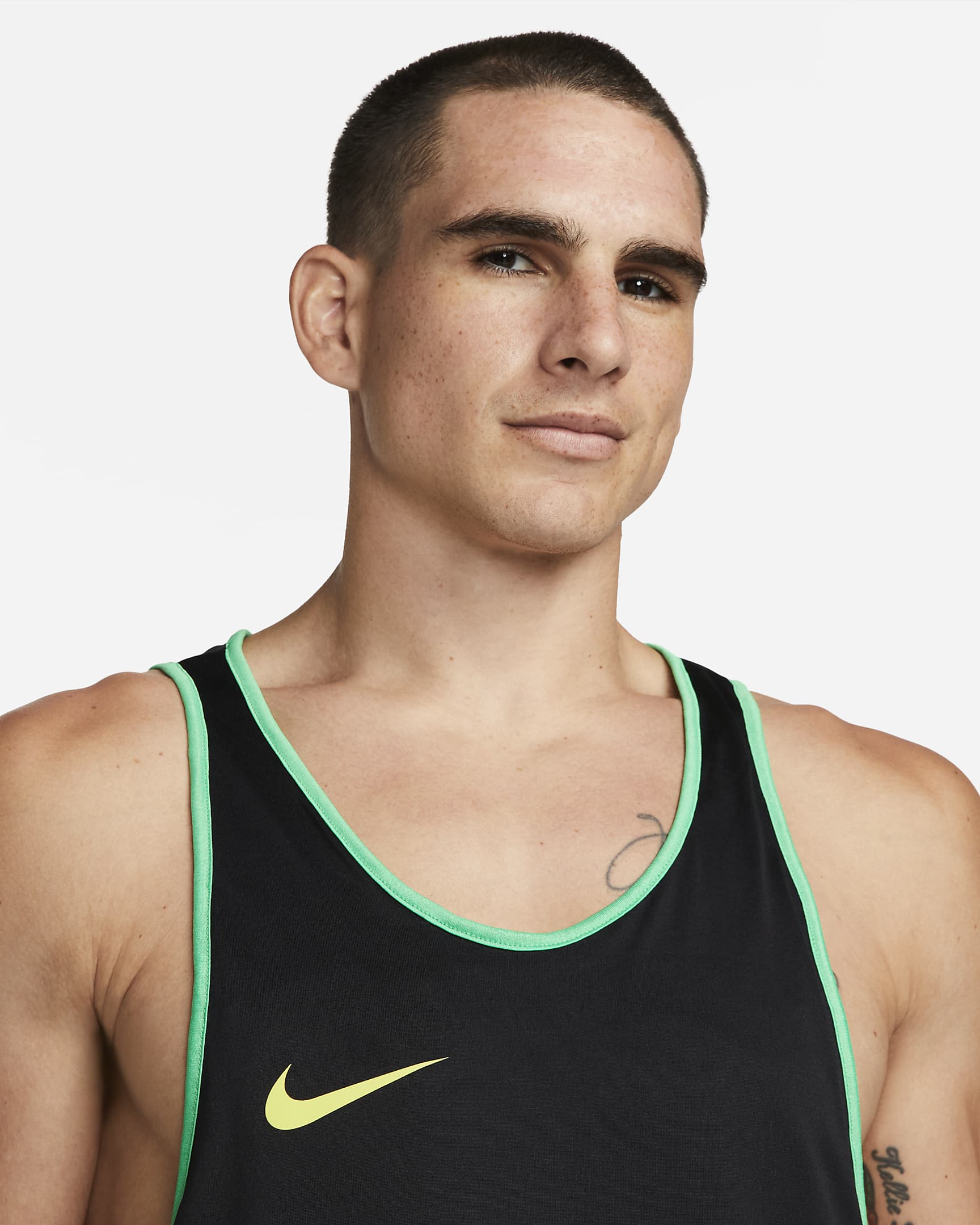 Brasil Standard Issue Men's Reversible Football Shirt. Nike CZ