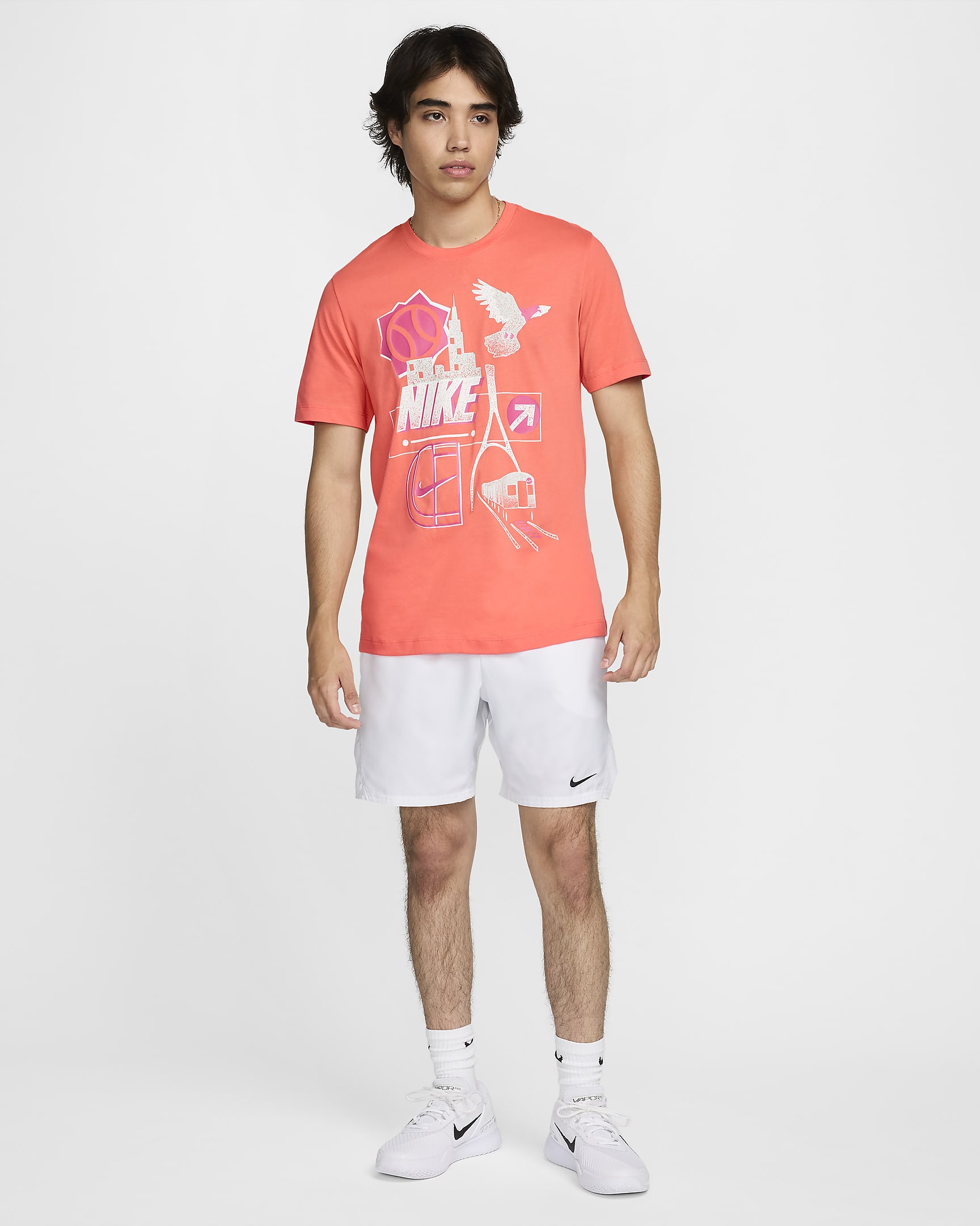 T-shirt de tennis NikeCourt Dri-FIT pour homme - Light Wild Mango