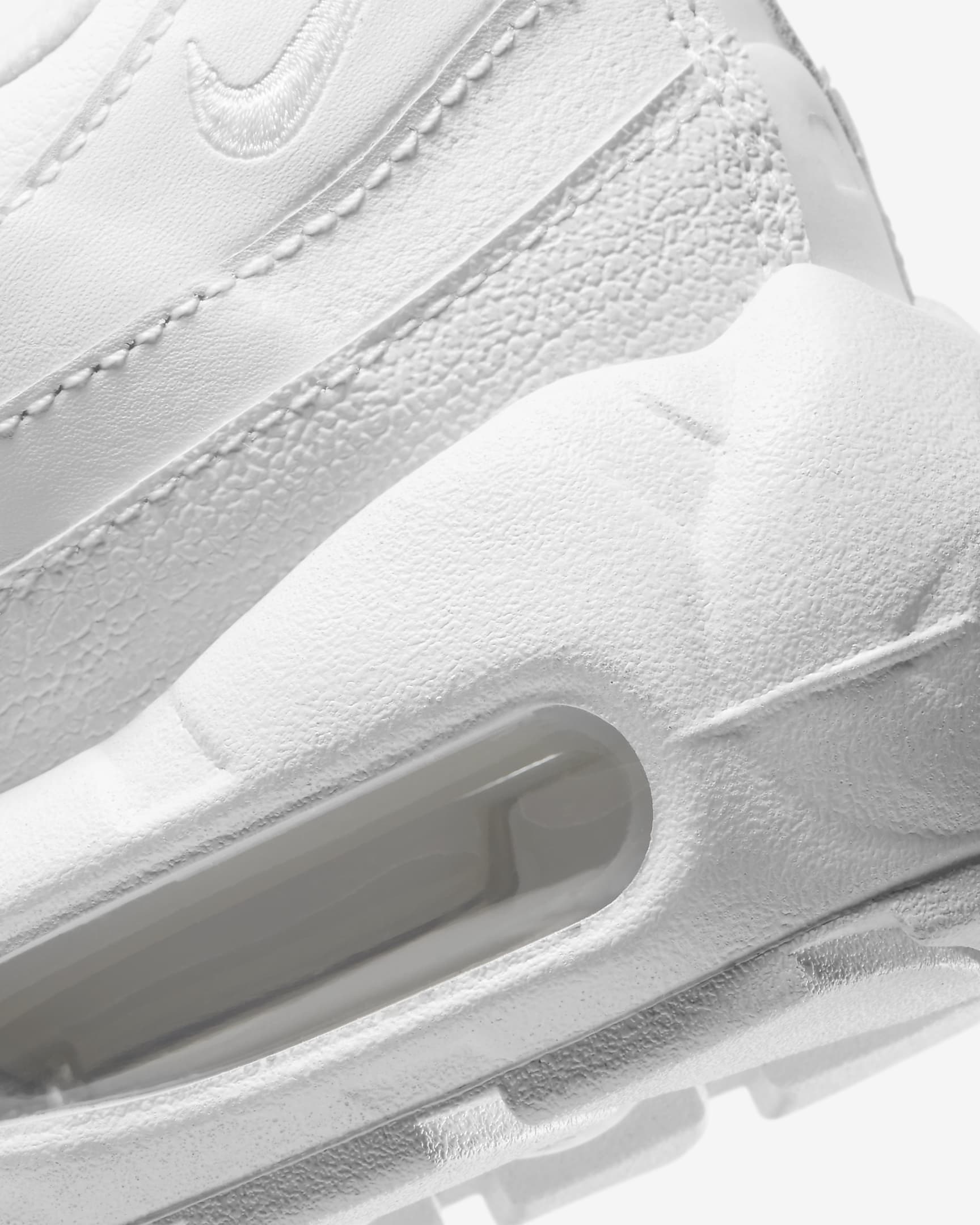 nike sneakers that go with everything