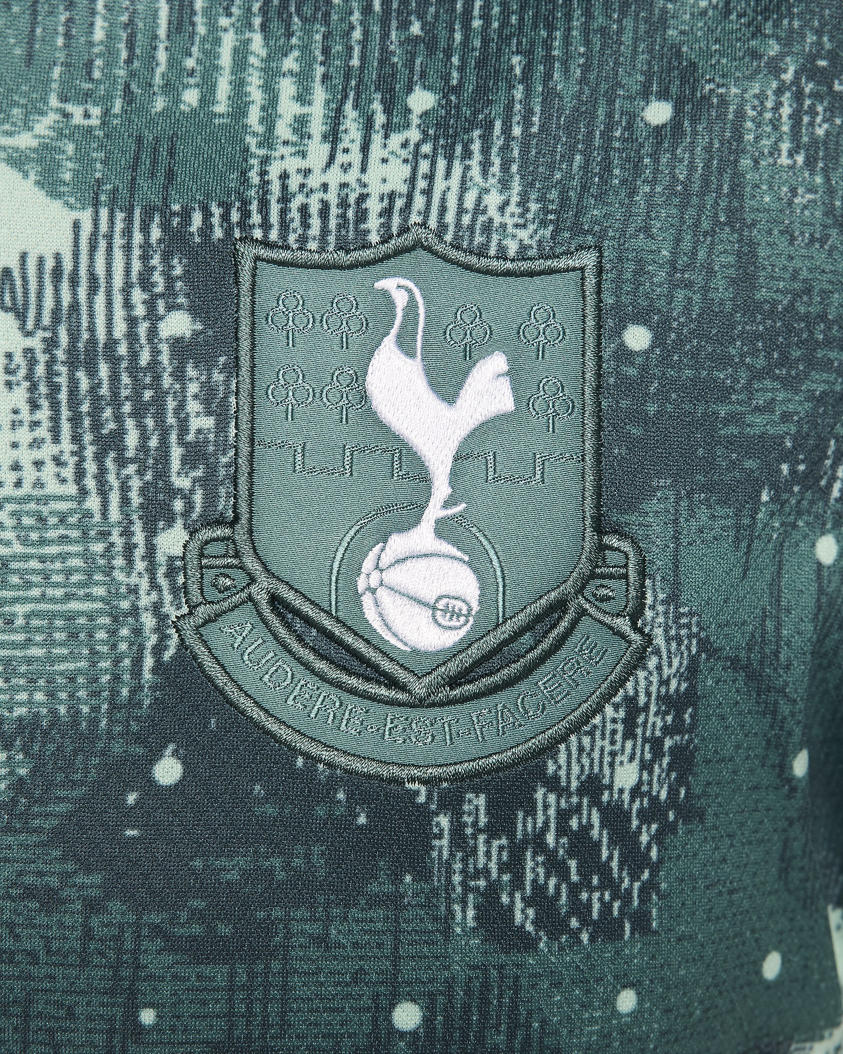 Tottenham Hotspur 2024/25 Stadyum Üçüncü Nike Dri-FIT Kadın Futbol Taraftar Forması - Enamel Green/Bicoastal/Beyaz