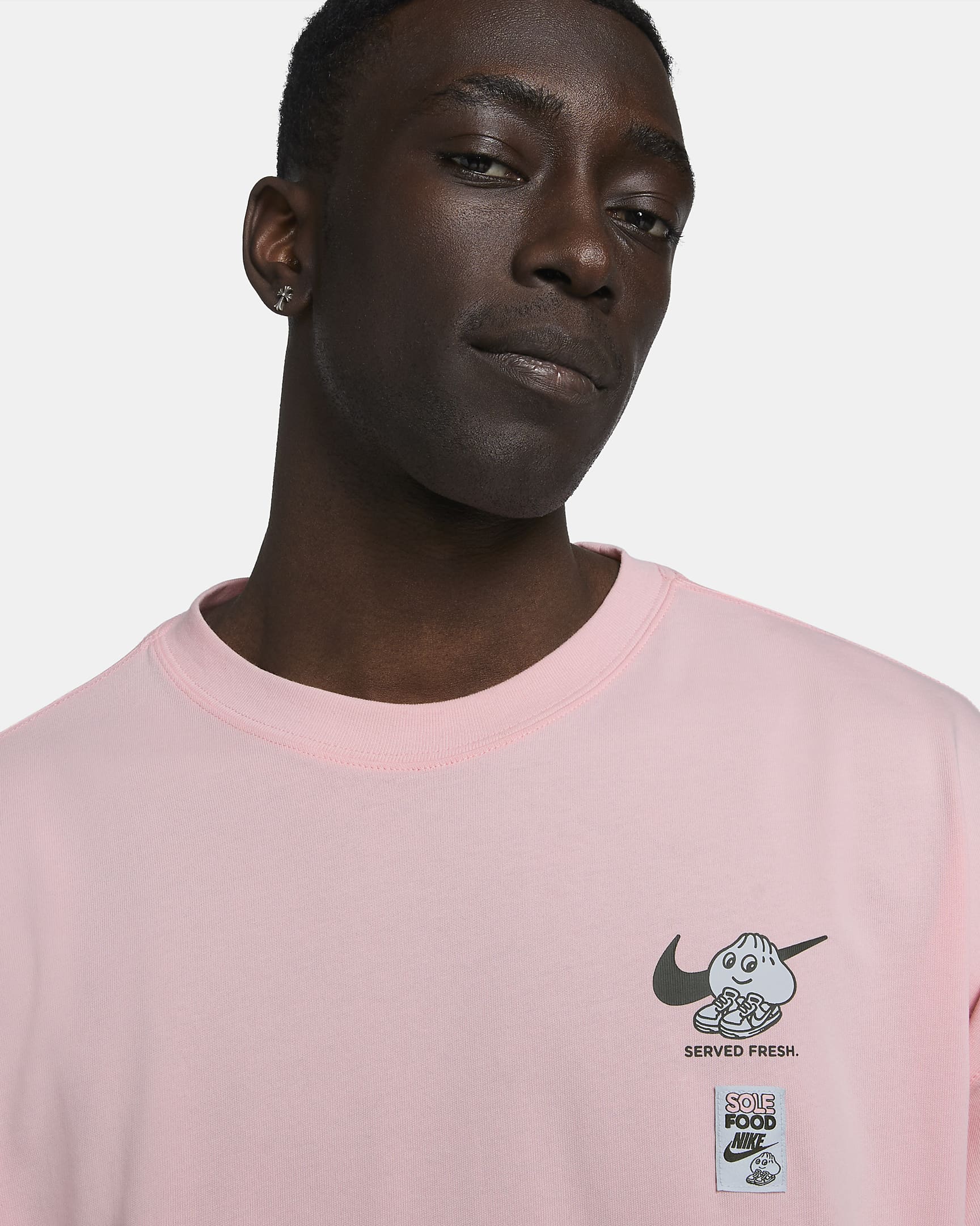 Nike Sportswear Men's Oversized Tshirt. Nike CA