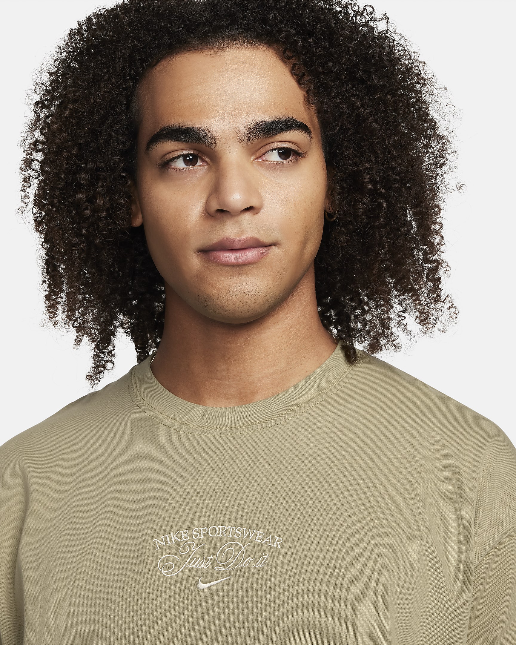 Nike Sportswear Men's T-Shirt. Nike UK