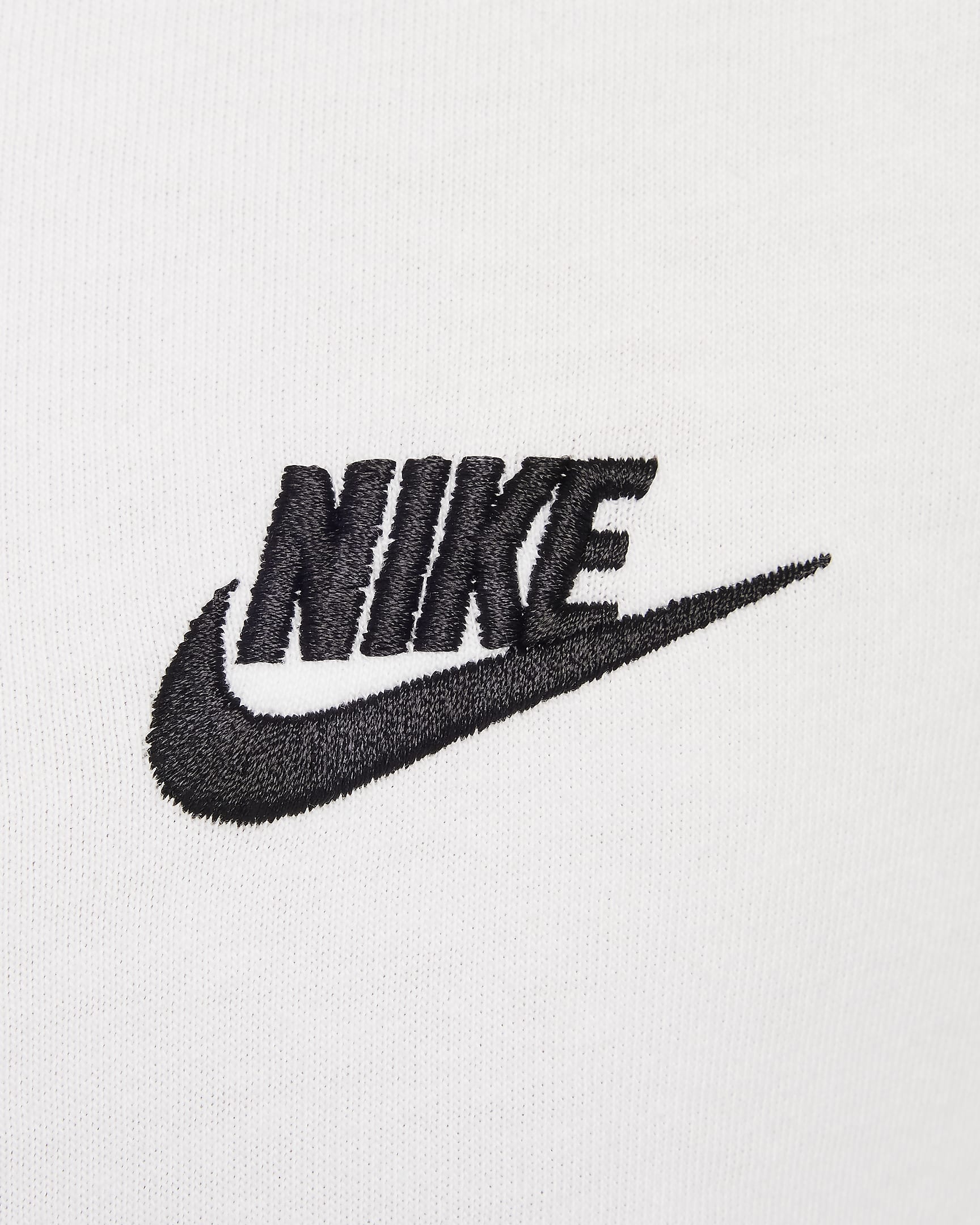 Playera para niños talla grande Nike Sportswear - Blanco