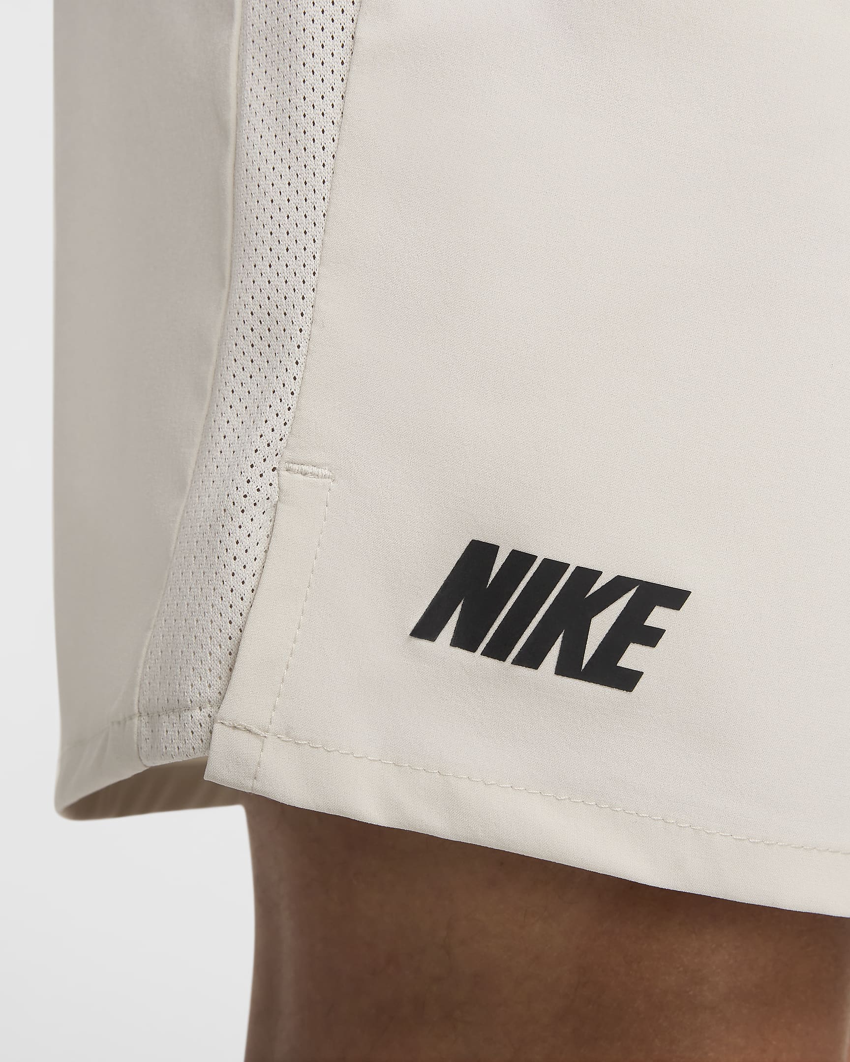 Nike Challenger Men's 18cm (approx.) Brief-Lined Running Shorts - Light Bone