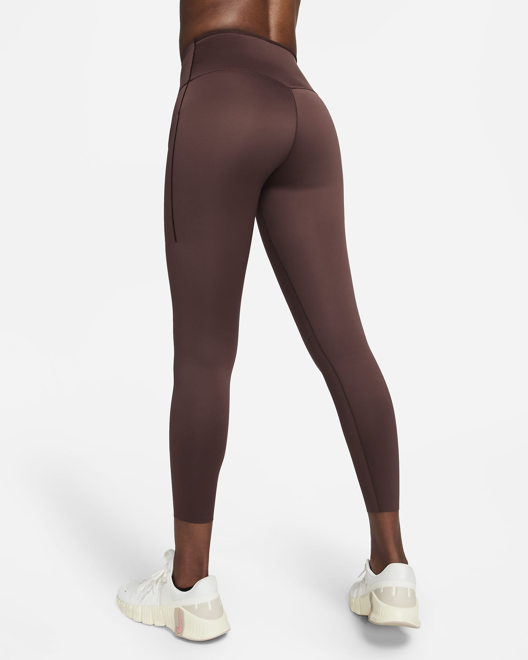 Leggings de tiro alto de 7/8 de sujeción firme con bolsillos para mujer Nike Go - Tierra/Negro