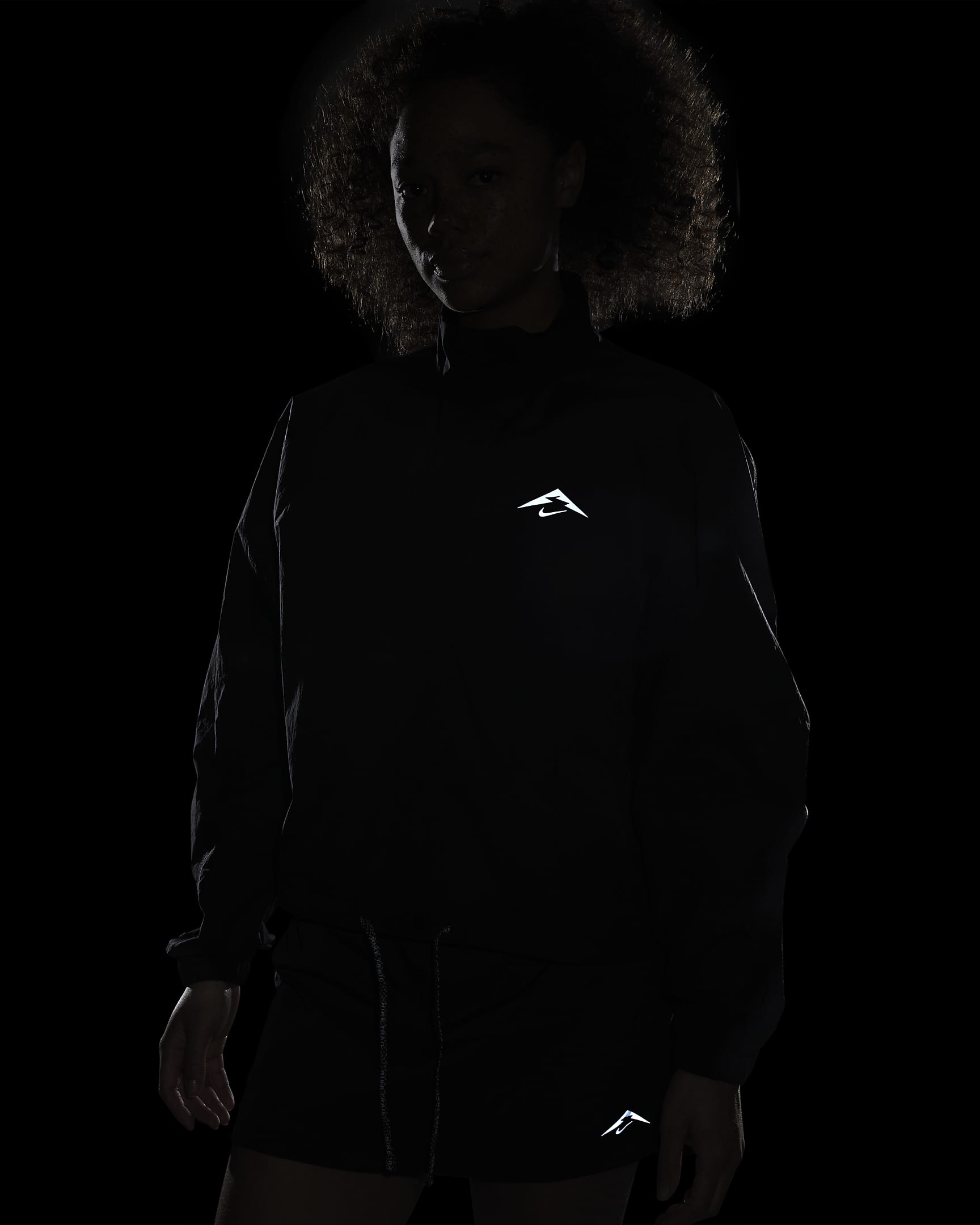 Nike Trail Women's Repel UV Running Jacket - Black/Dark Smoke Grey