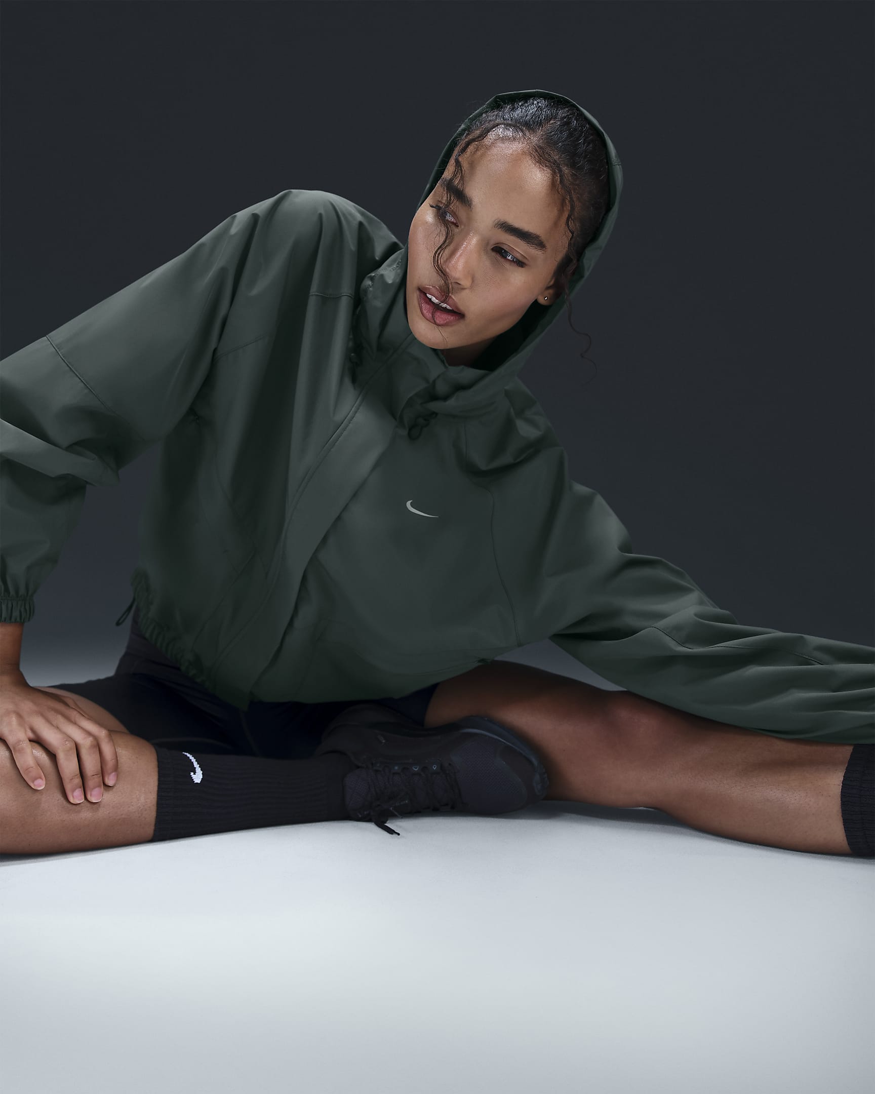 Nike Storm-FIT Swift Women's Running Jacket - Vintage Green/Black