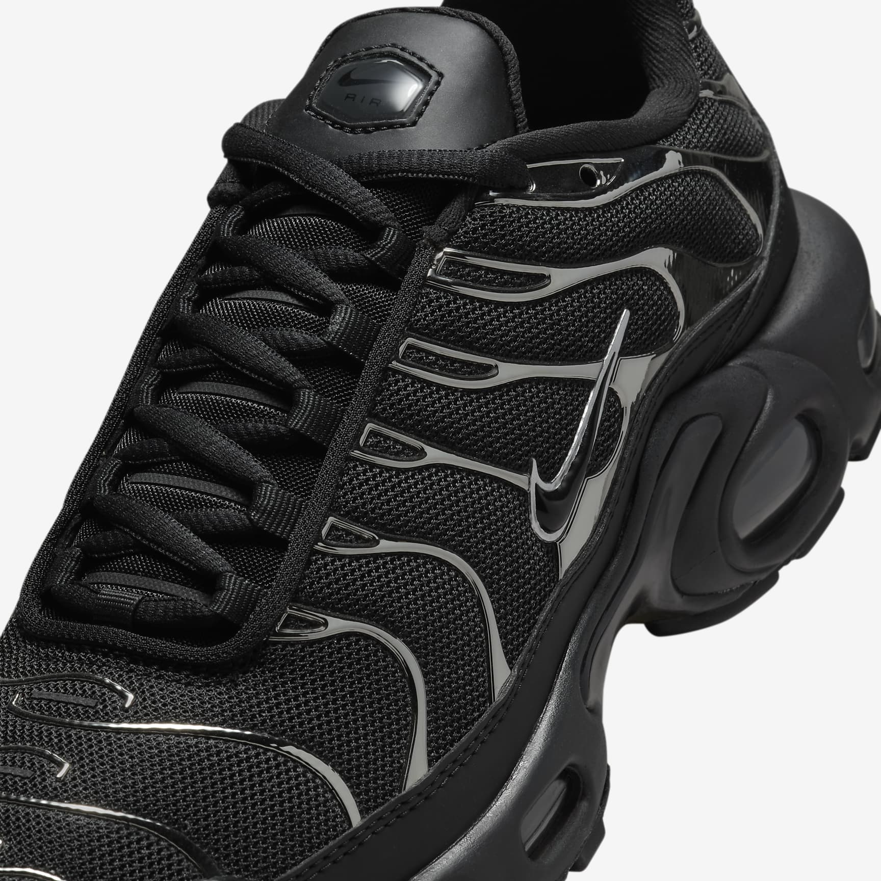 Nike Air Max Plus SE | PickSneak