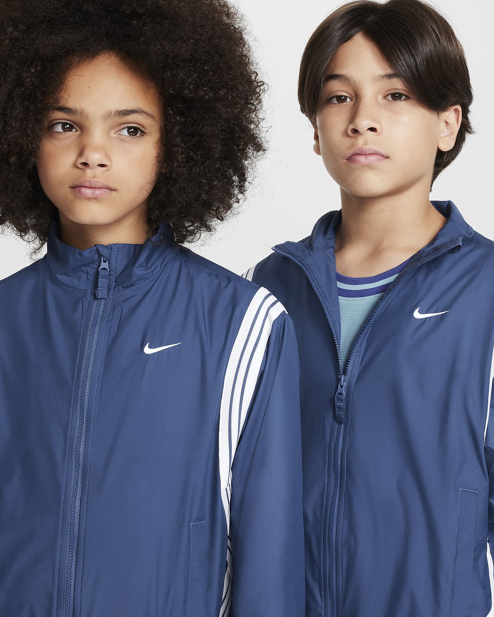 Nike Crossover Older Kids' Repel Basketball Jacket - Mystic Navy/White