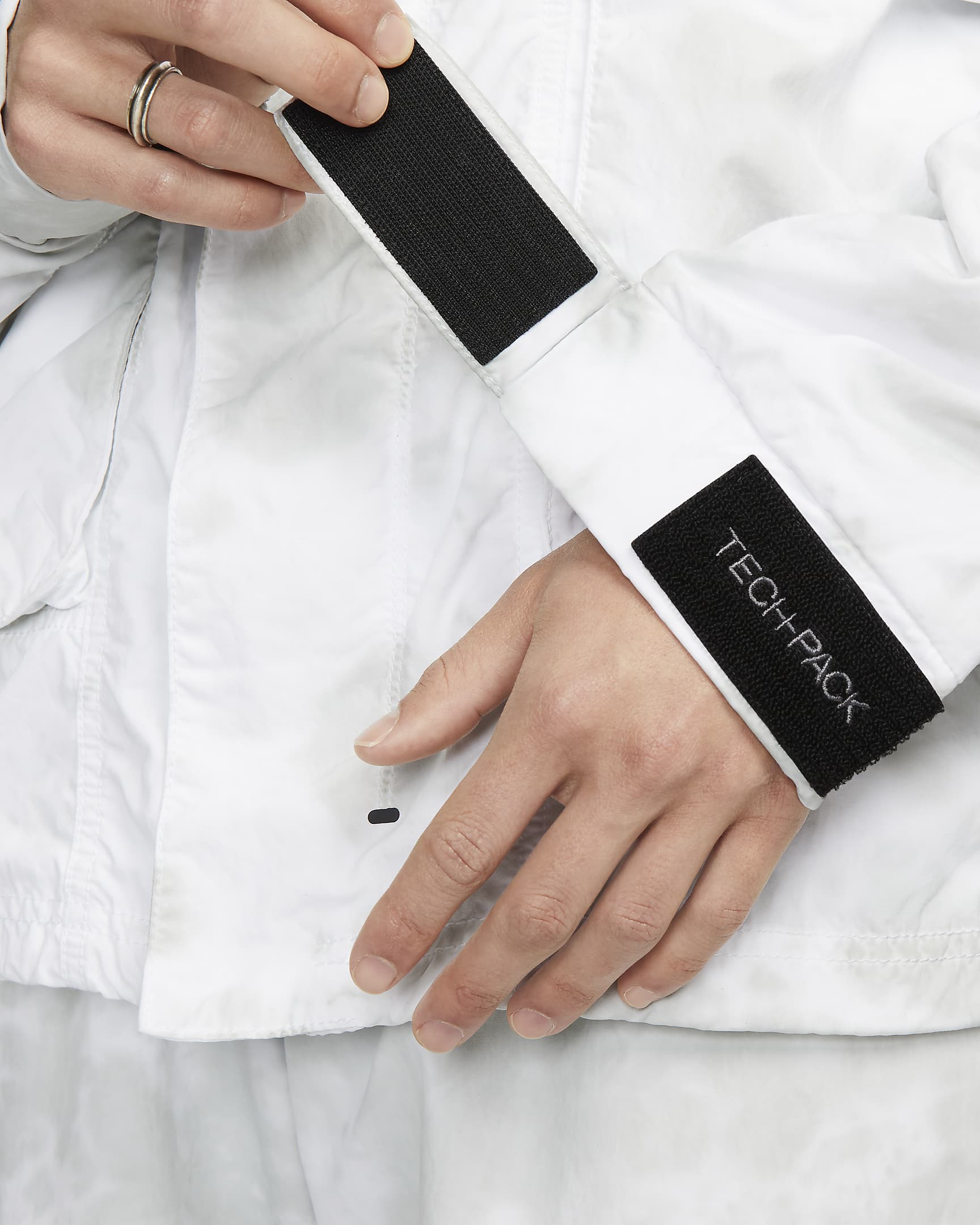 Nike Sportswear Tech Pack Men's Woven Hooded Jacket. Nike UK