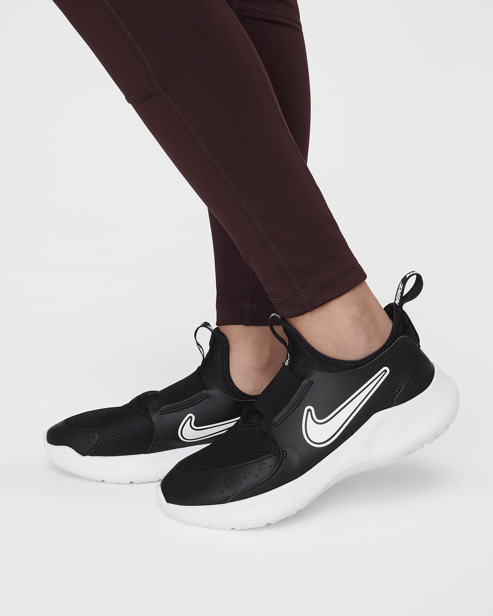 Nike Pro Leak Protection: Period Dri-FIT leggings til jente - Burgundy Crush/Svart