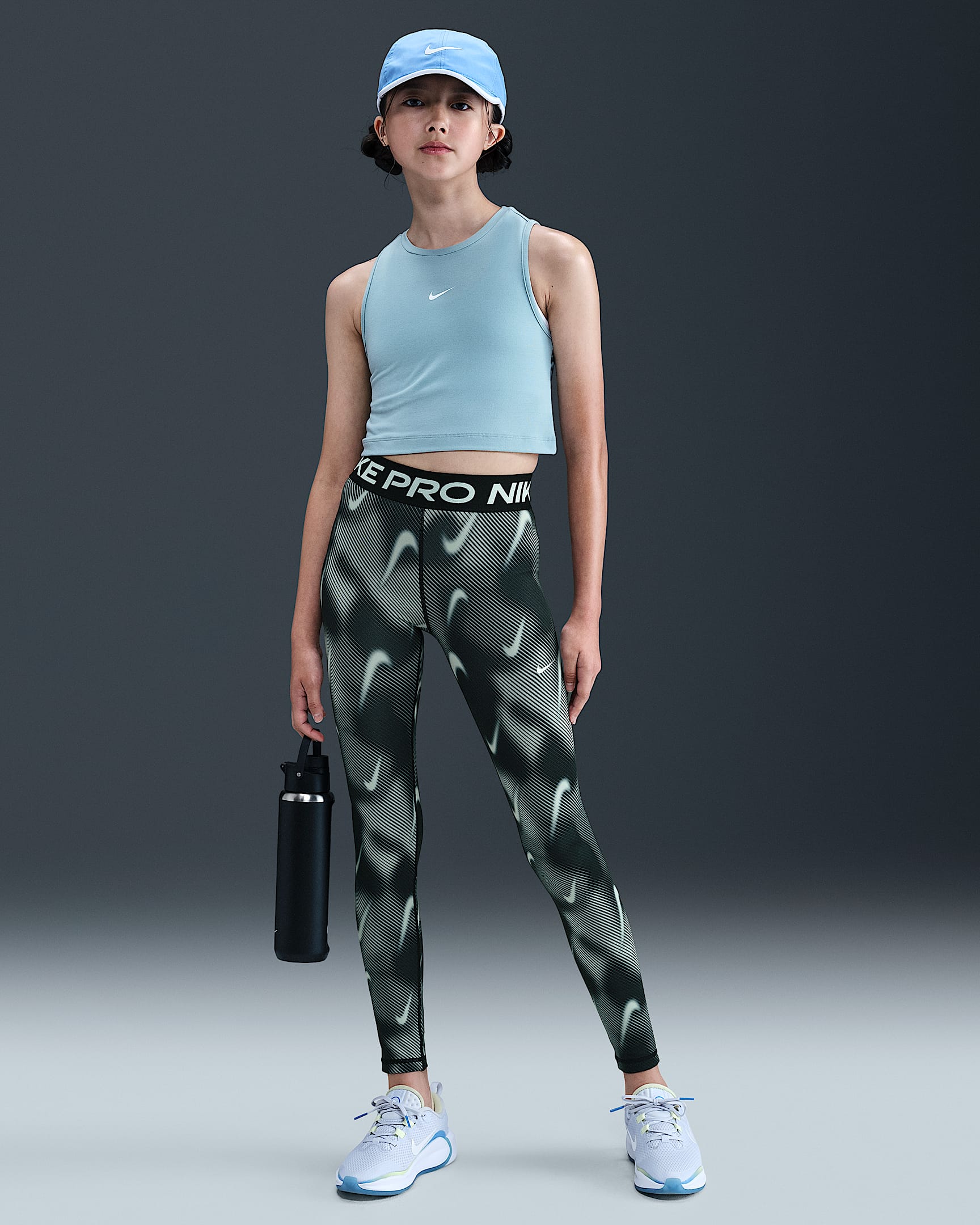 Nike Pro Older Kids' (Girls') Mid-Rise Leggings - Black/White