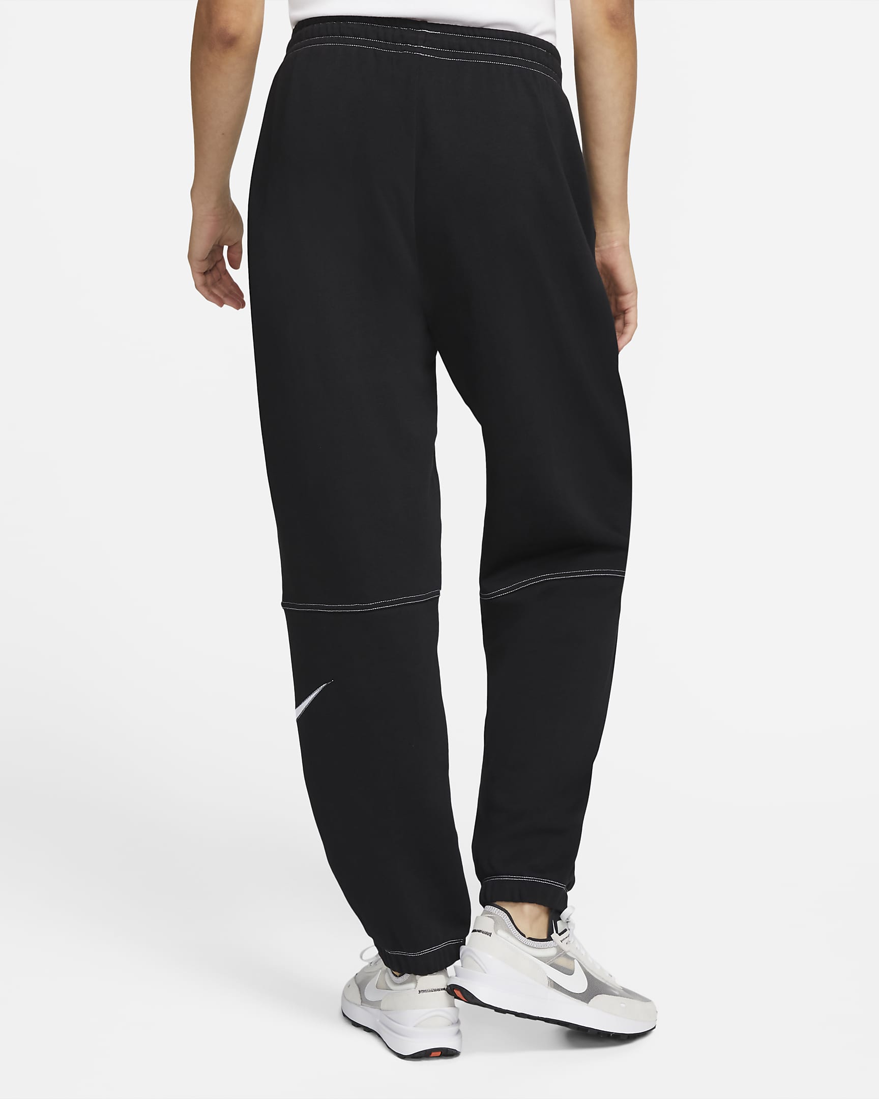 Nike Sportswear Swoosh High-Rise Joggers. Nike BG