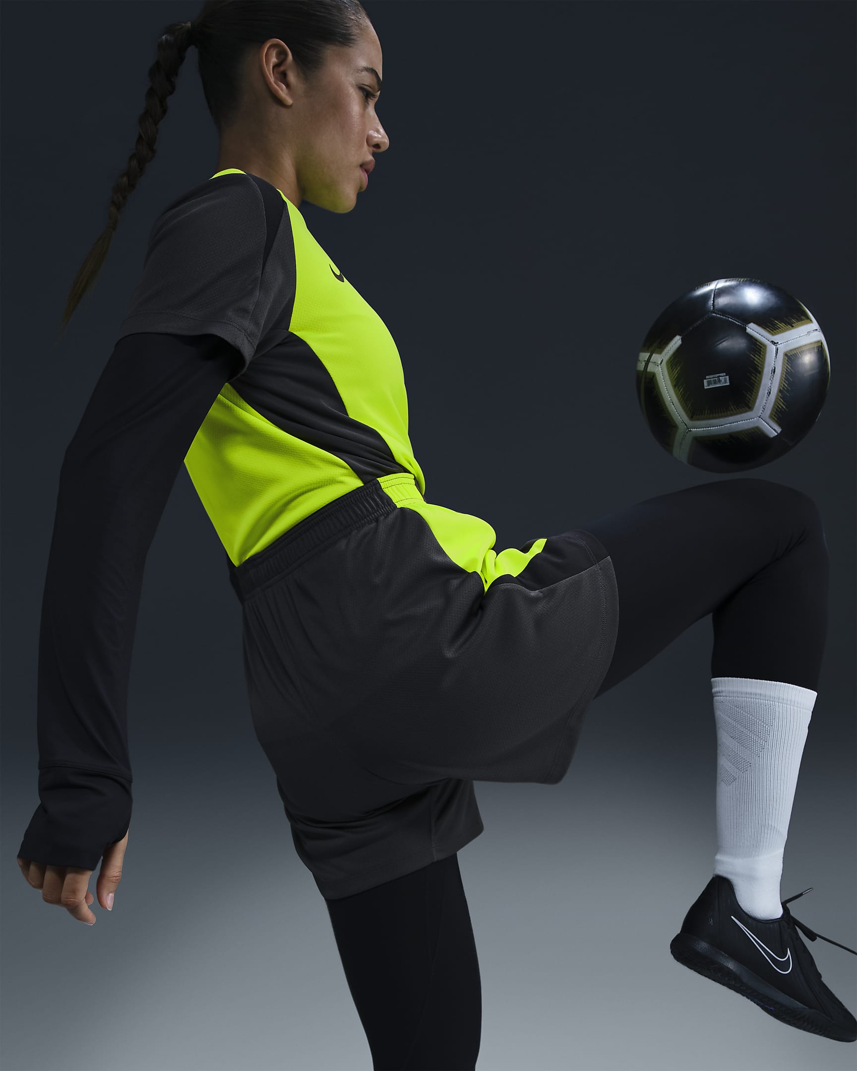 Nike Strike Dri-FIT fodboldshorts til kvinder - Anthracite/sort/Volt/Volt