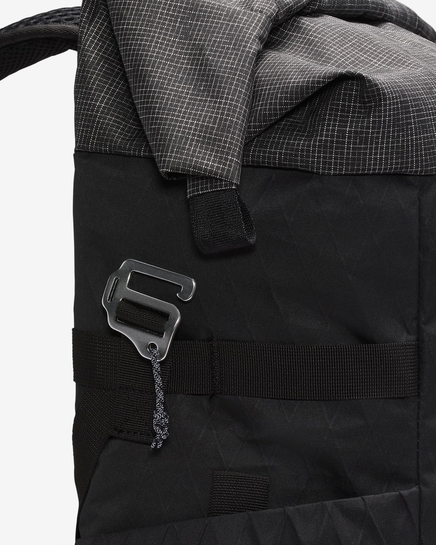 Nike ACG Aysén Day Pack (32L) - Black/Black/Metallic Silver