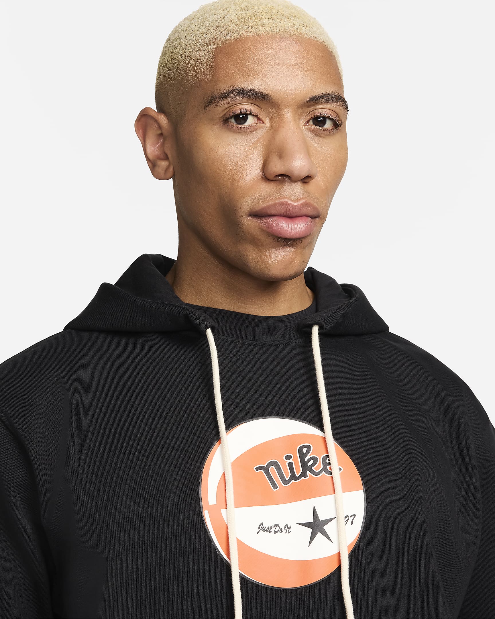 Nike Standard Issue Men's DriFIT ShortSleeve Hoodie. Nike UK